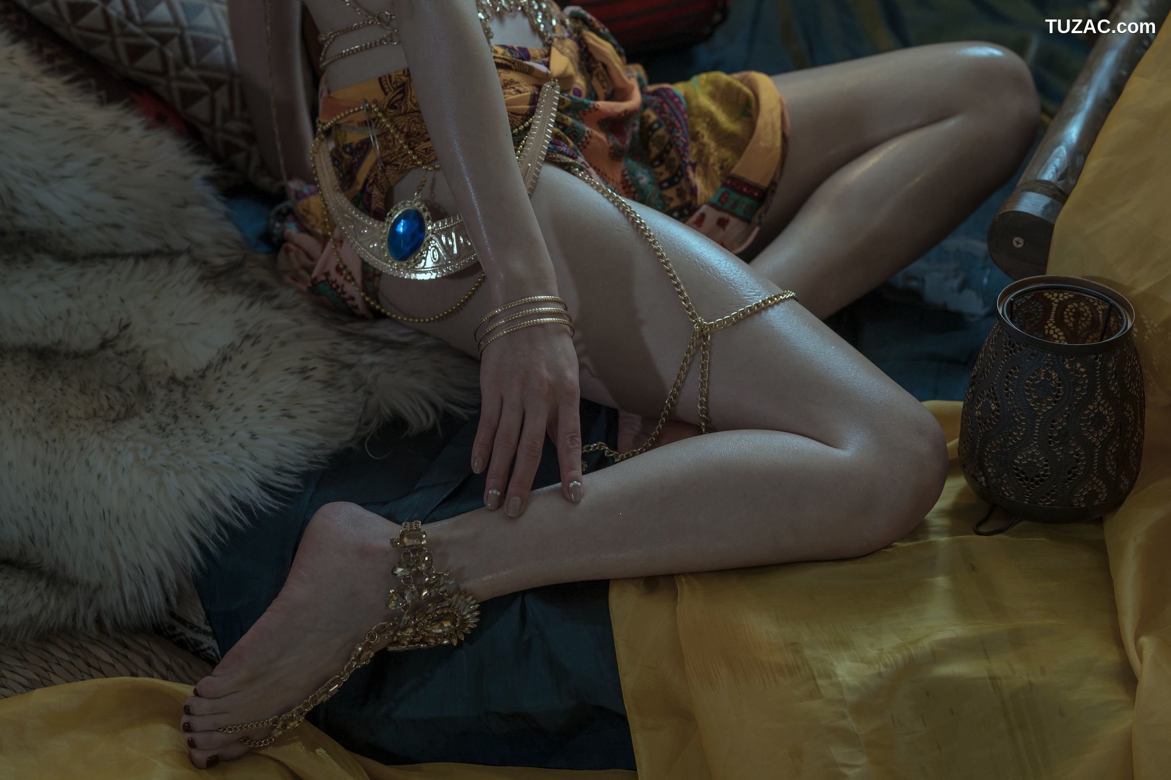 鹿八岁-异域少女