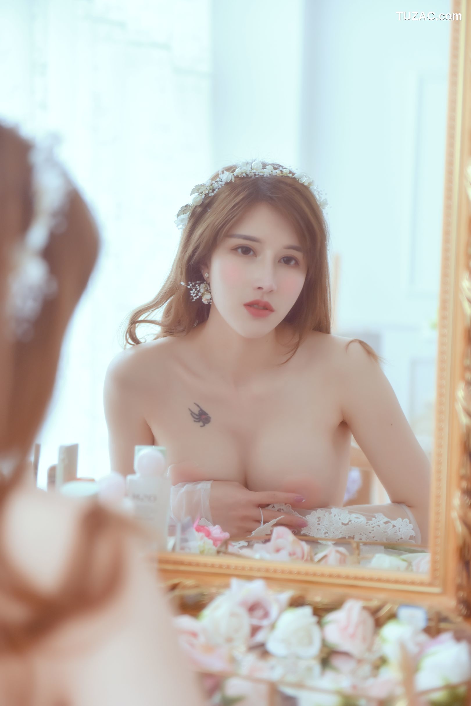 鹿八岁-白婚纱花嫁-自拍