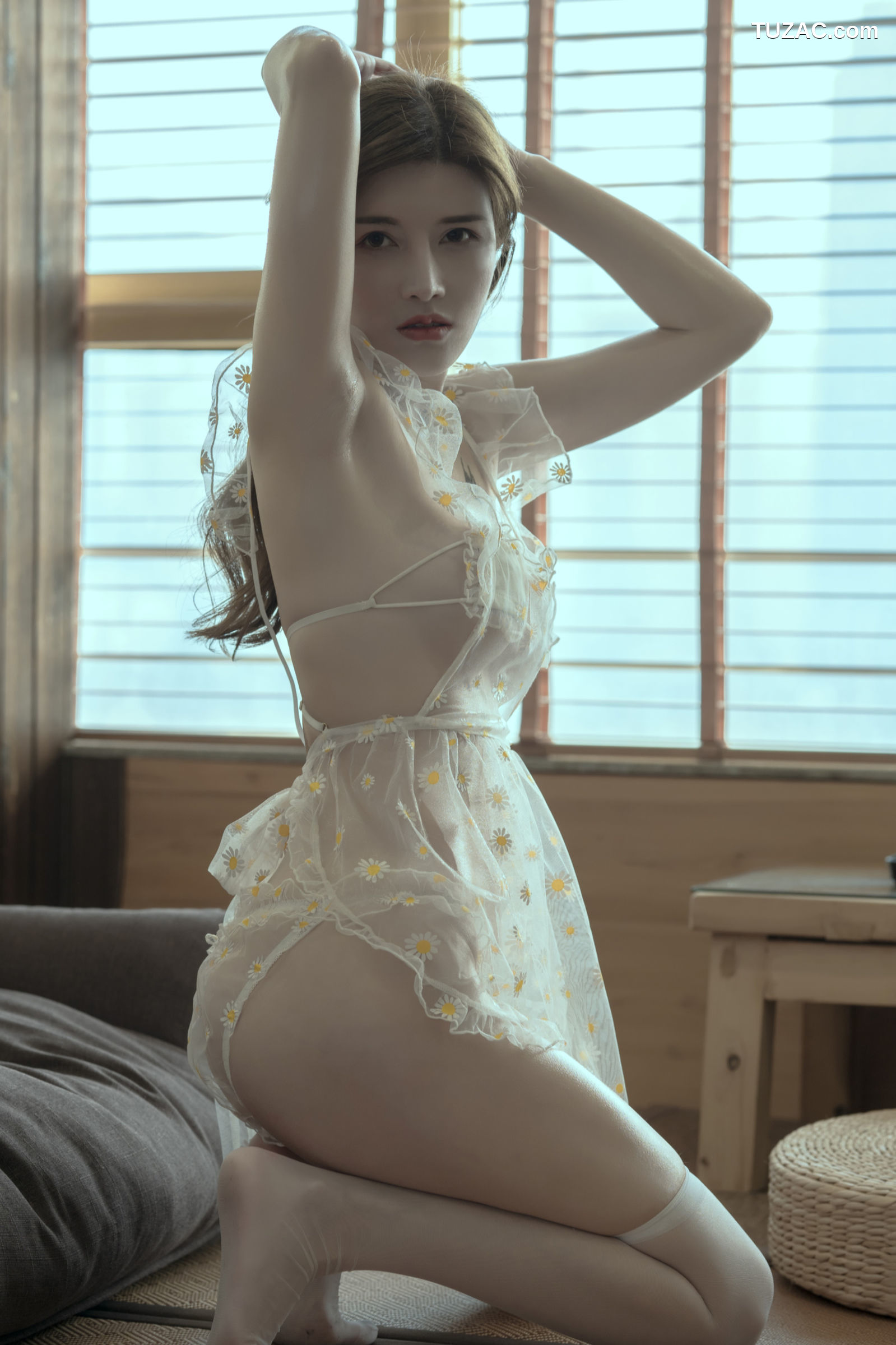 鹿八岁-透视网纱内衣