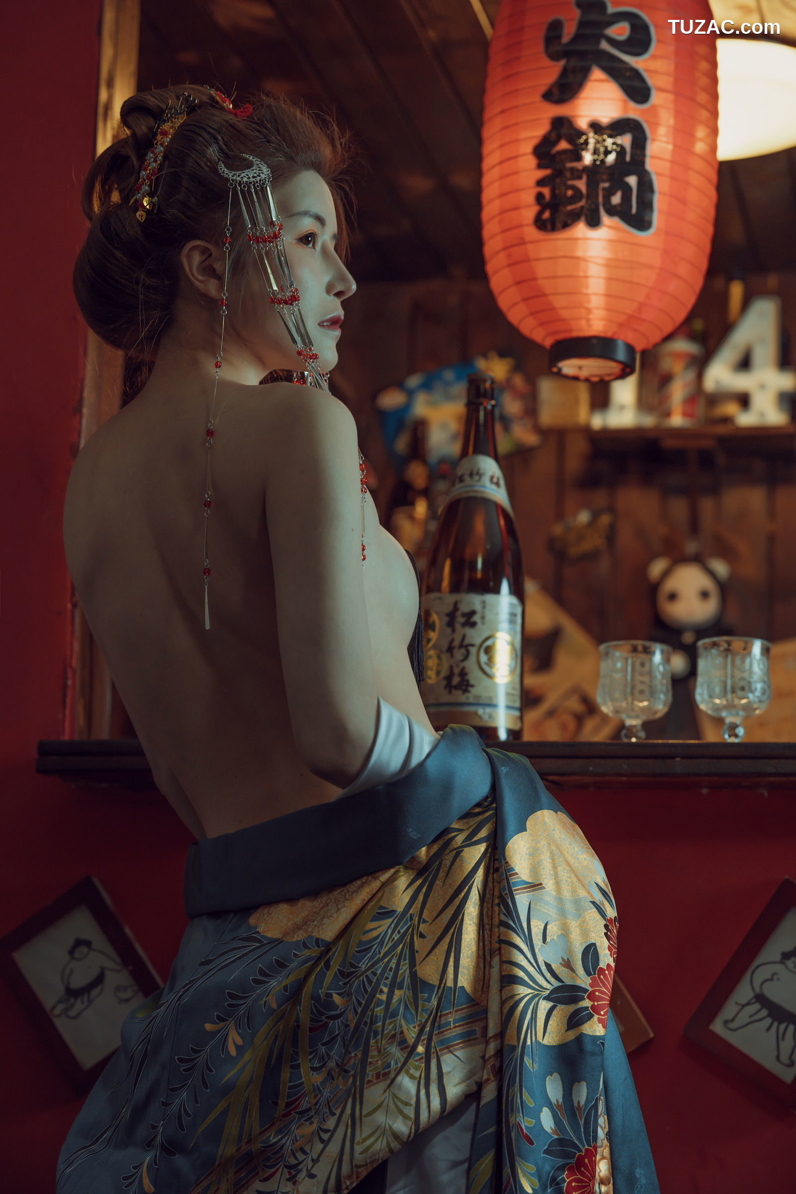 鹿八岁-酒醉的和服少女