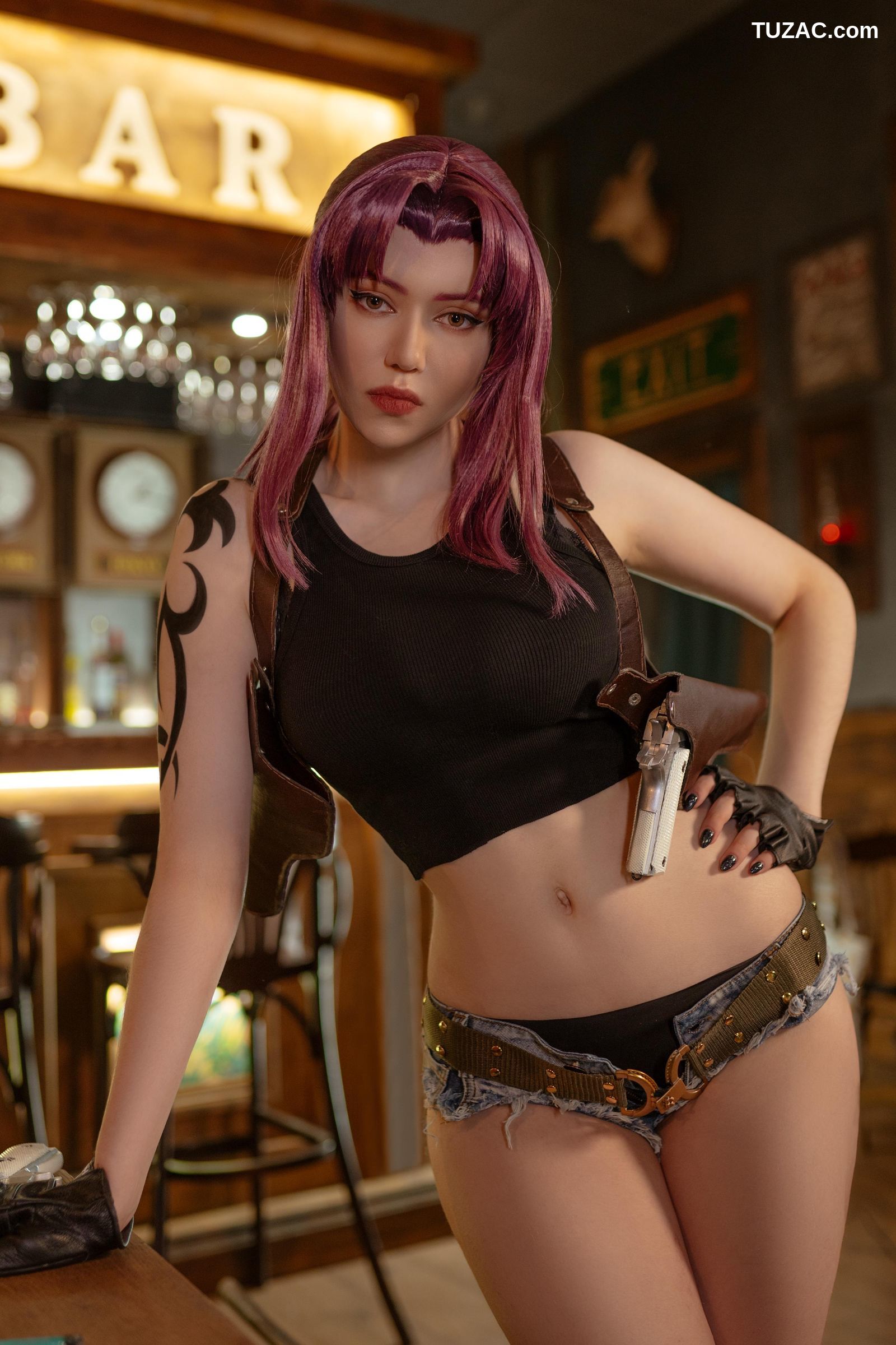 Alina-Becker-黑礁-莱薇-Revy
