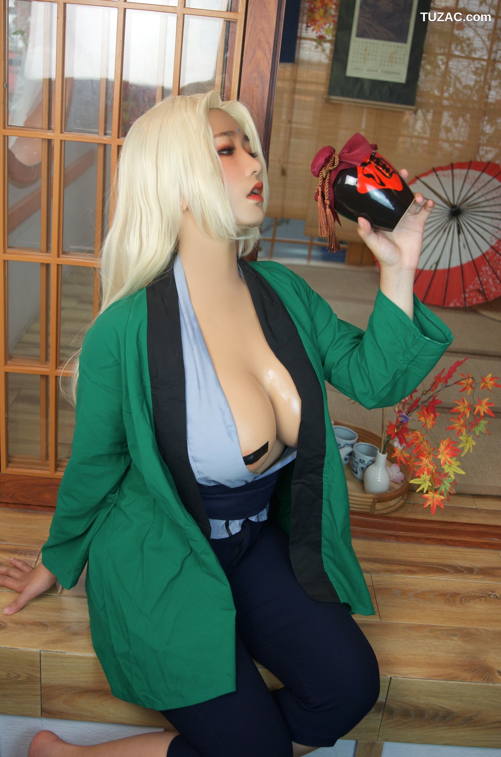 Ino-火影忍者-纲手-Tsunade
