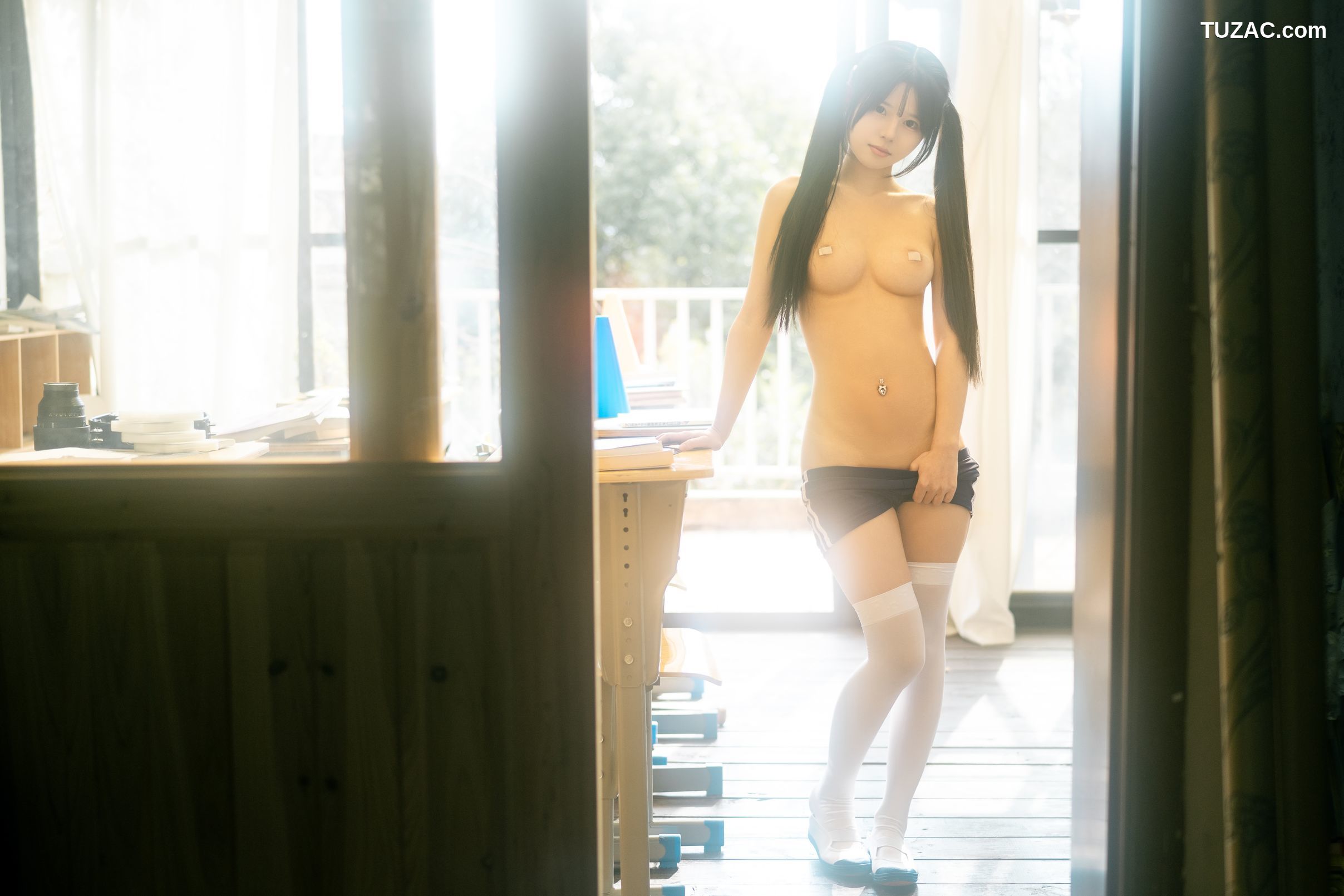 Rua阮阮-春の更衣室-体操服