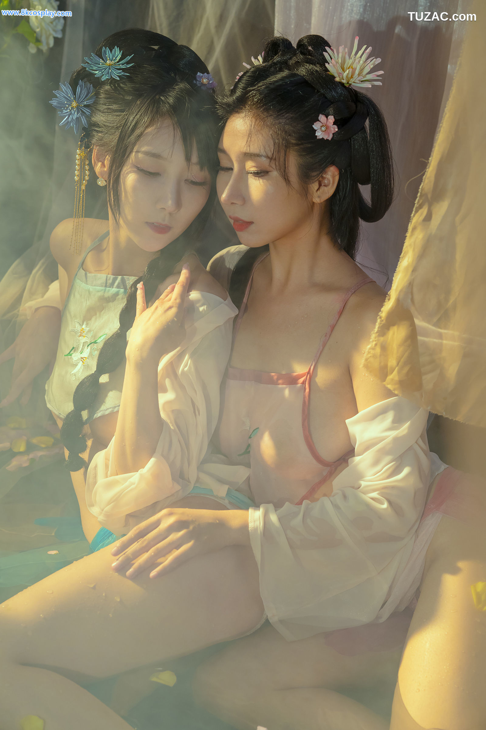 云溪溪-024-奶桃-水池-Hot-Tub