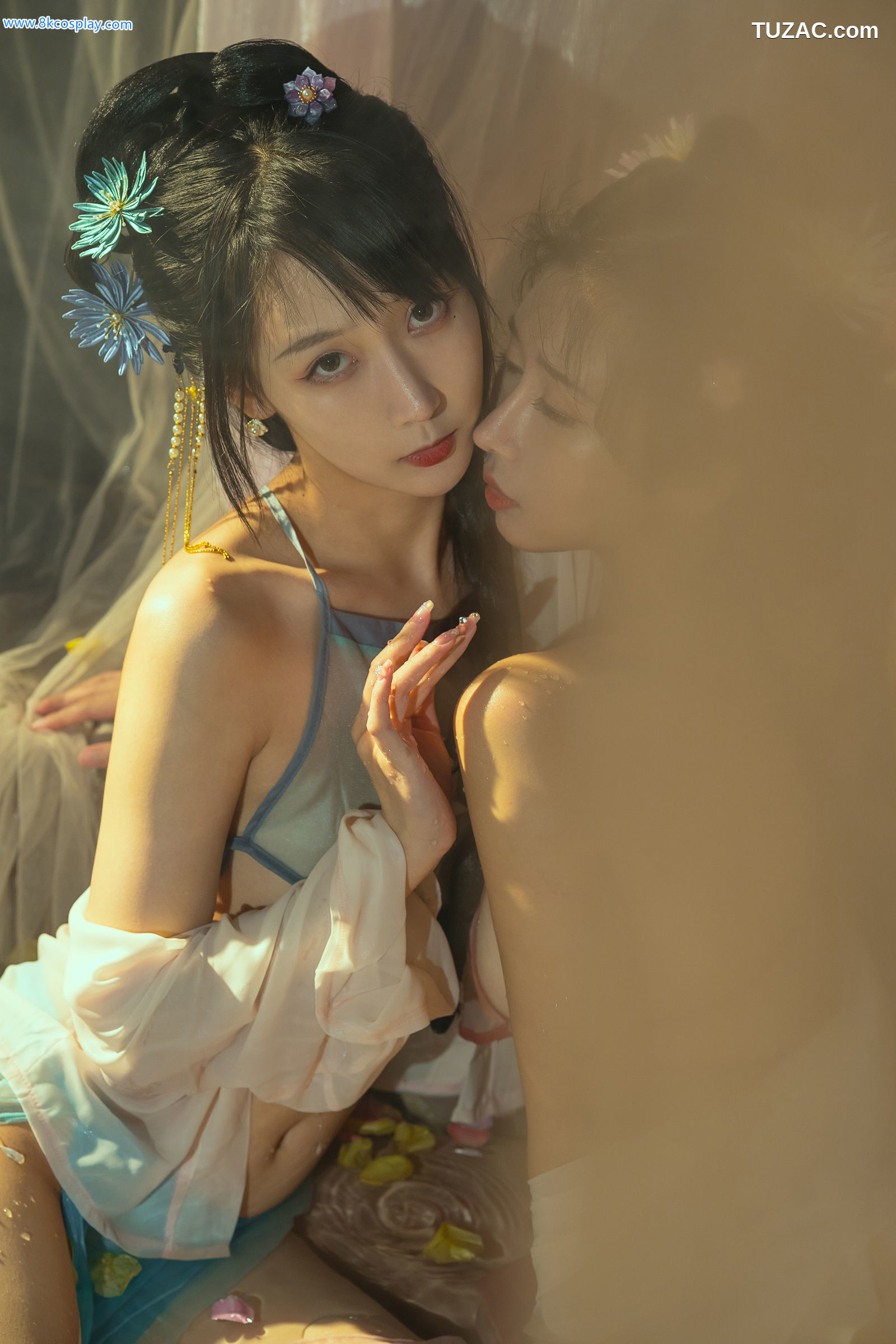 云溪溪-024-奶桃-水池-Hot-Tub