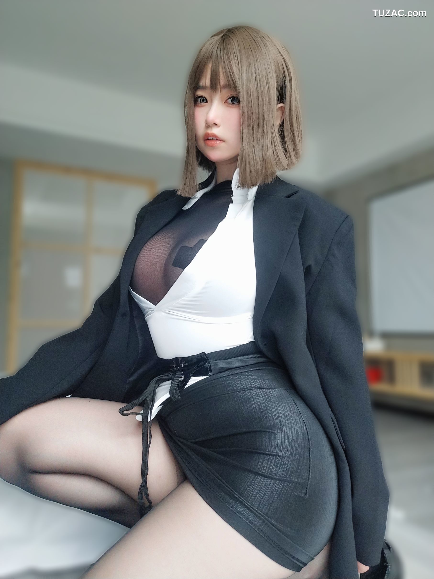 女主K-大胆的秘书
