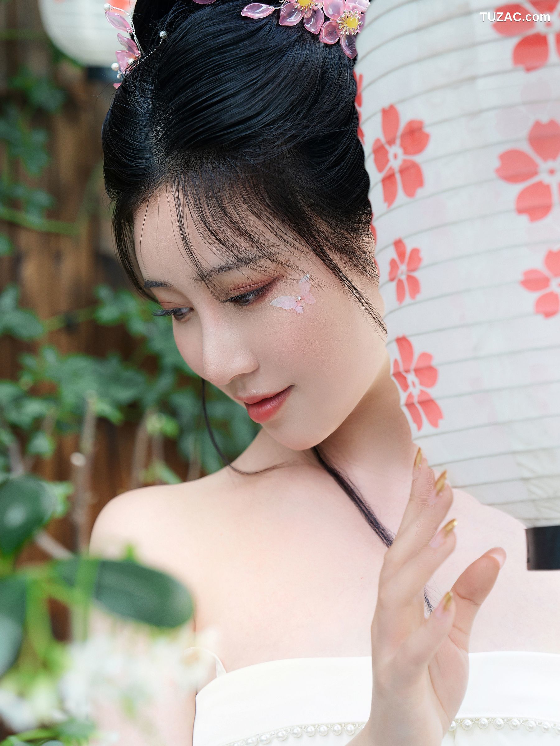 年年-花间集-无圣光