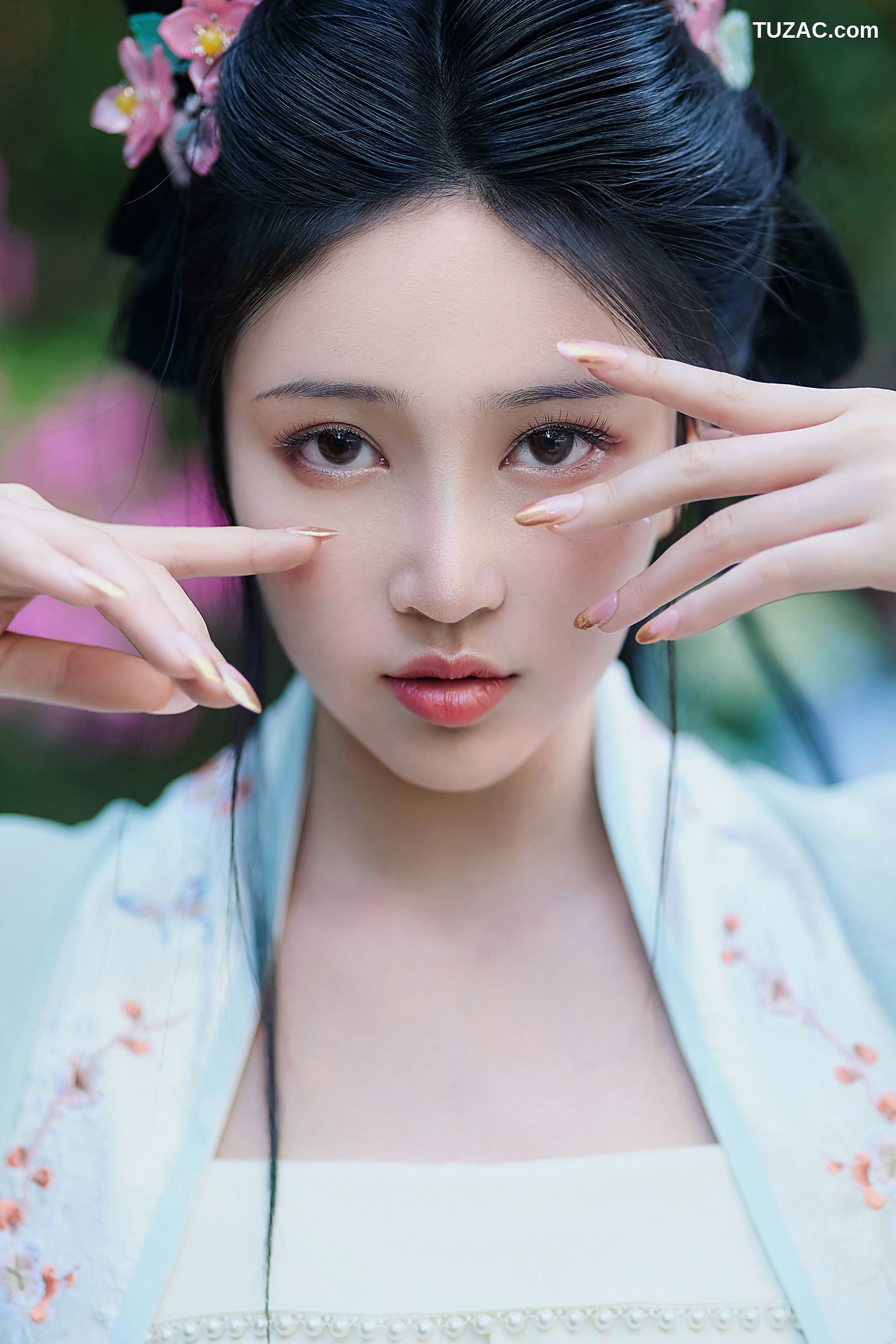 年年-花间集-无圣光