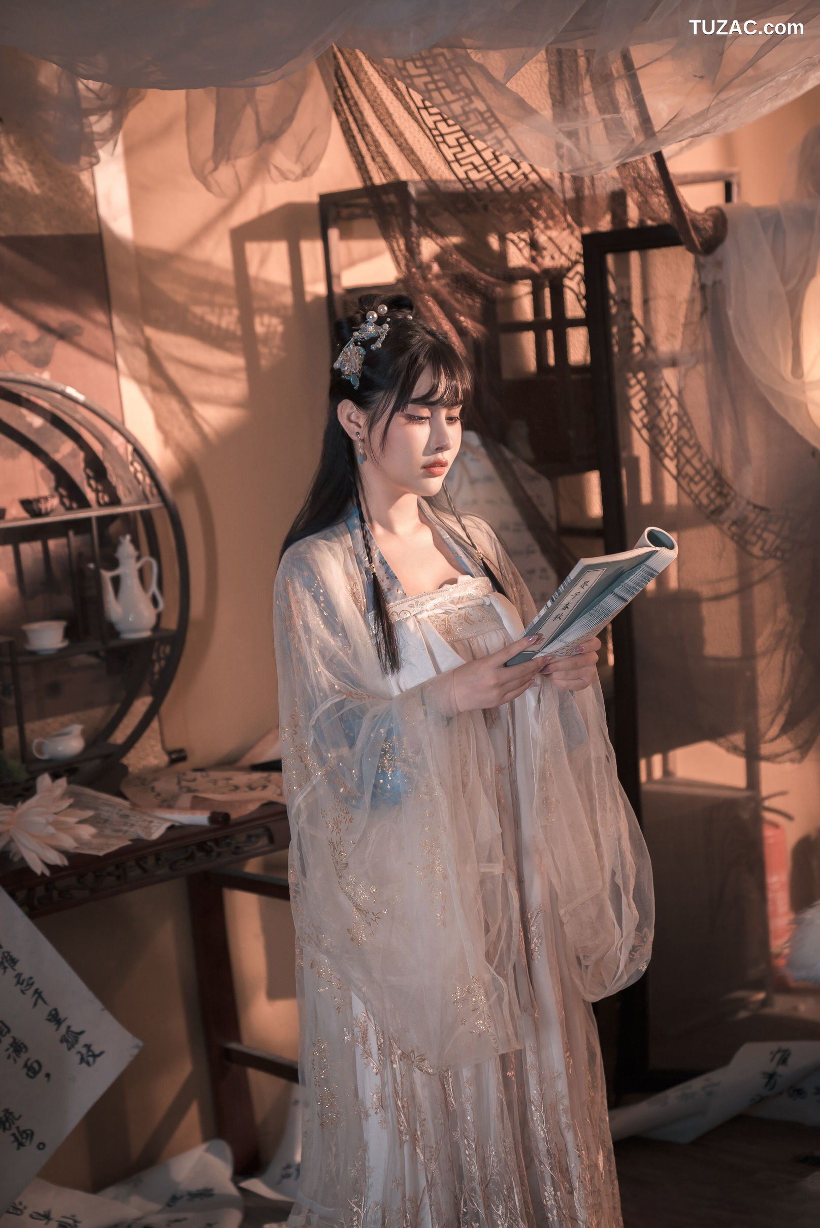 恋恋艾妮-汉服