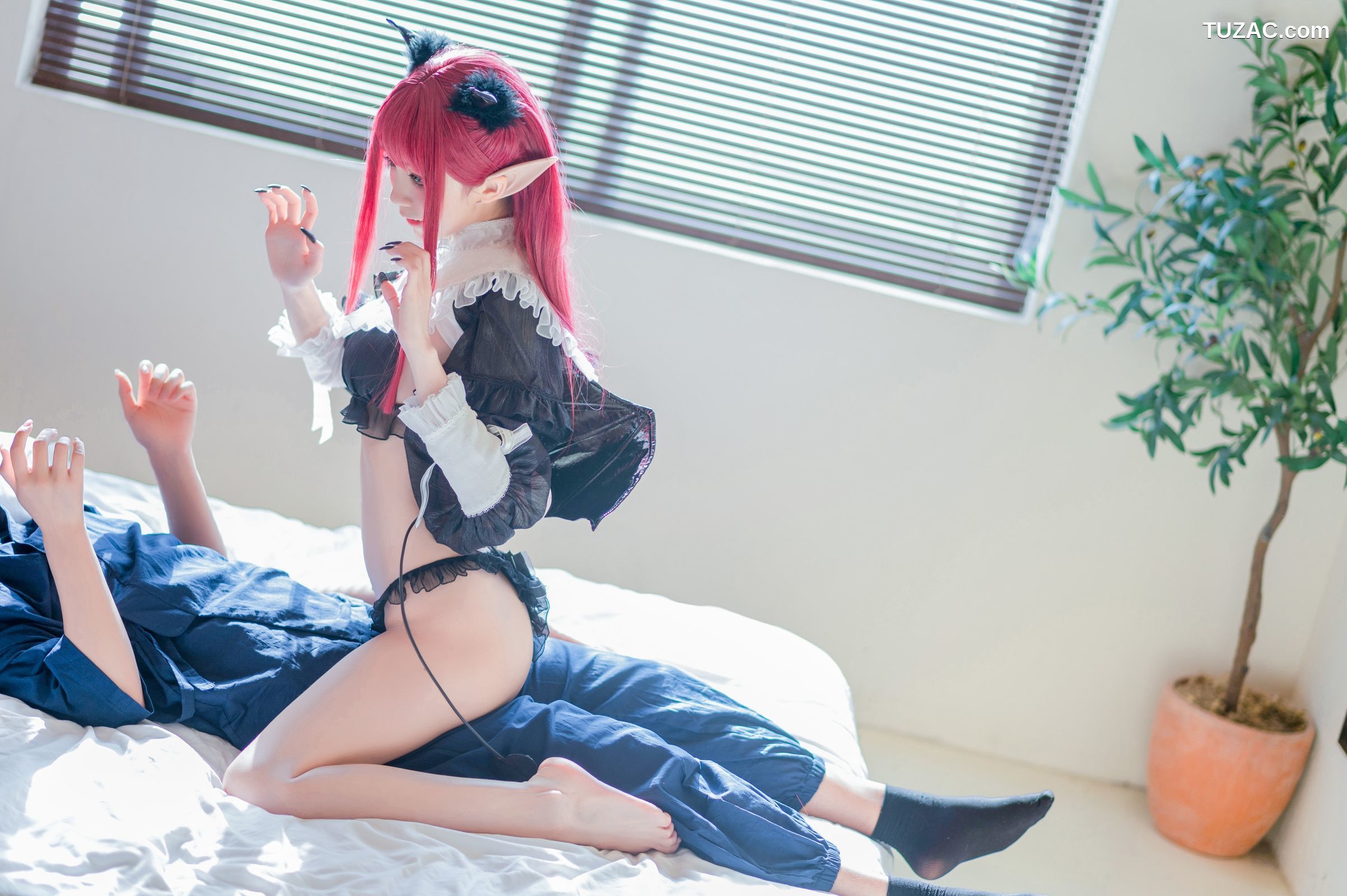 水淼-Aqua-更衣人偶-Rizu-kyun