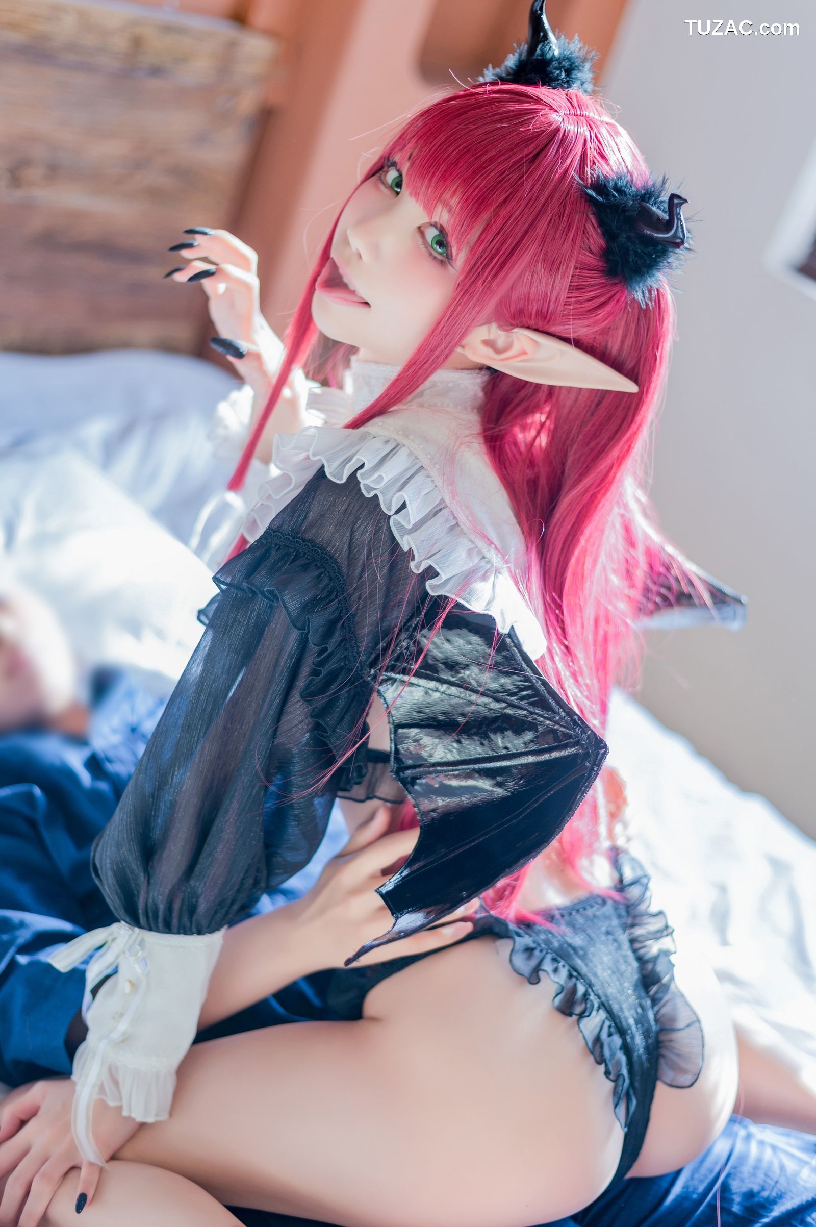 水淼-Aqua-更衣人偶-Rizu-kyun