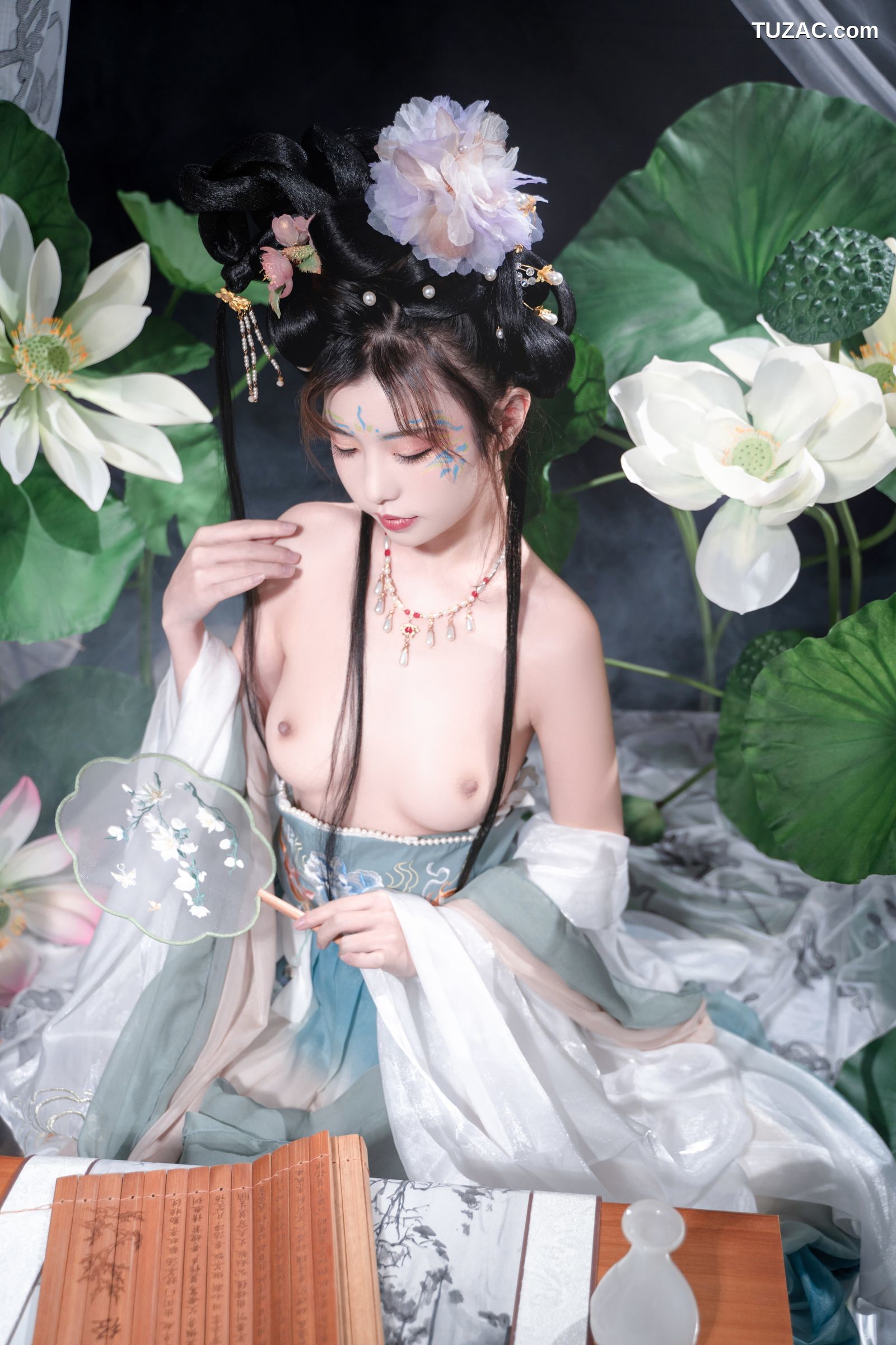 爆机少女喵小吉-月华清