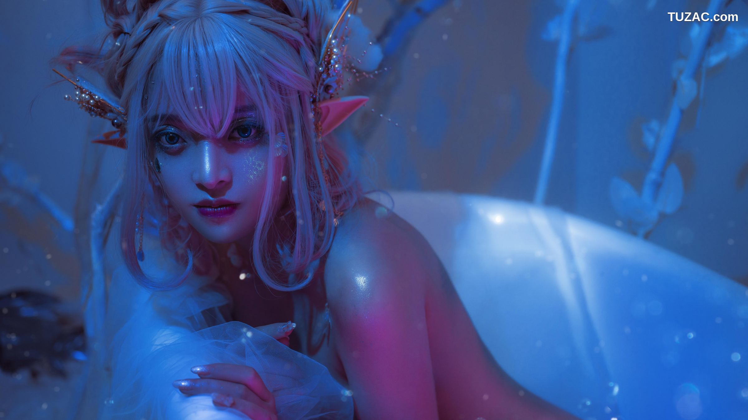 爆机少女喵小吉-瓶中精灵