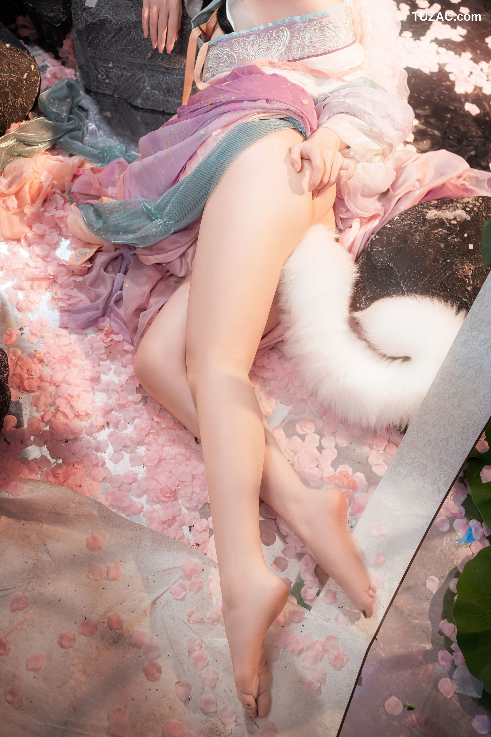 爆机少女喵小吉-绮怀