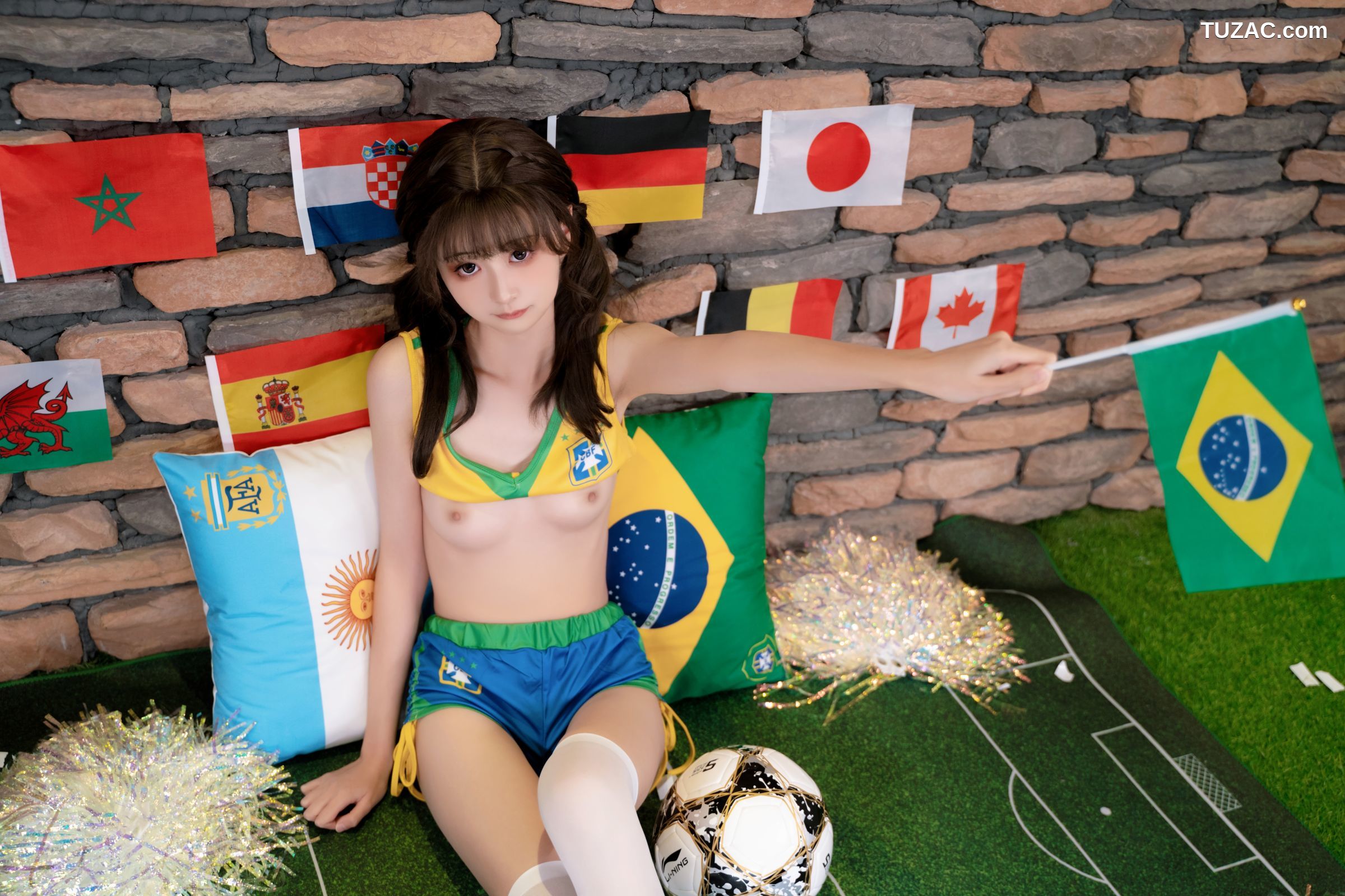 爆机少女喵小吉-金鱼kinngyo-足球宝贝