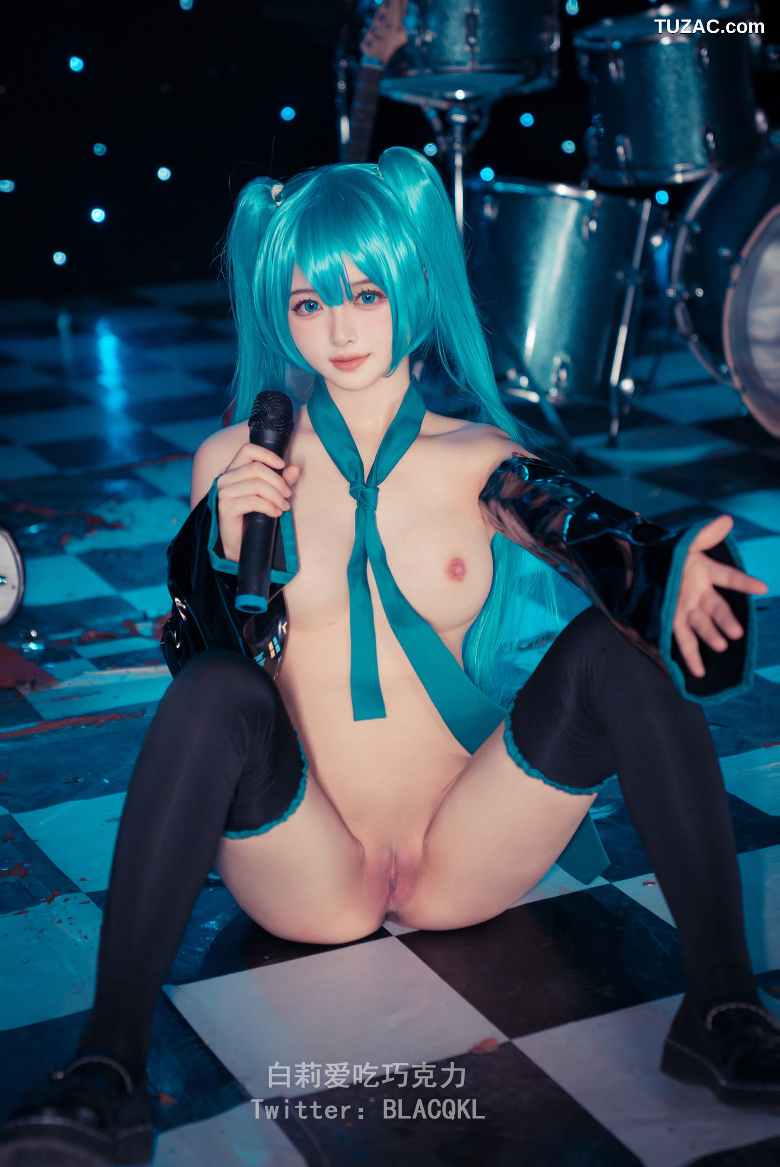 白莉爱吃巧克力-miku