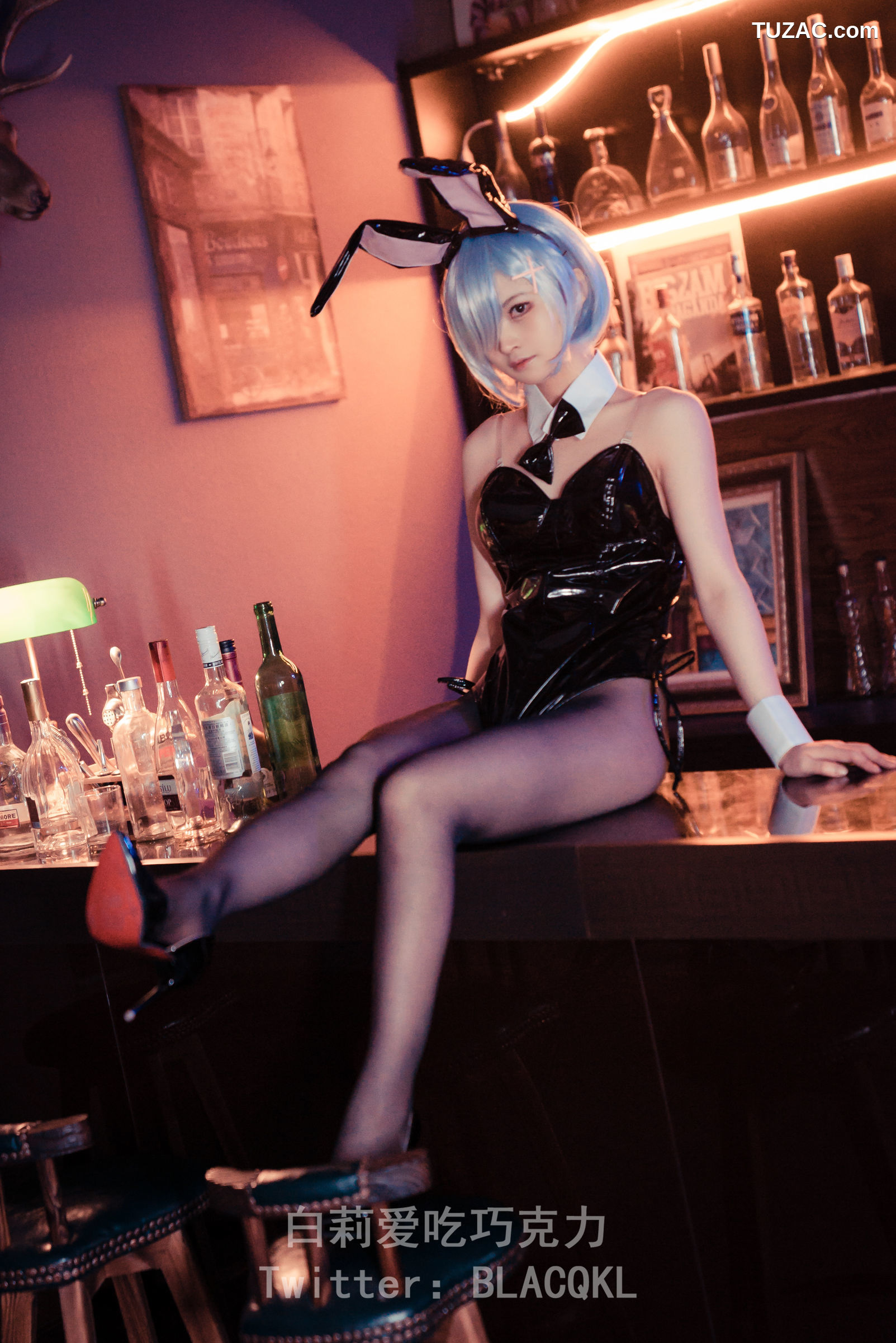 白莉爱吃巧克力-蕾姆兔女郎