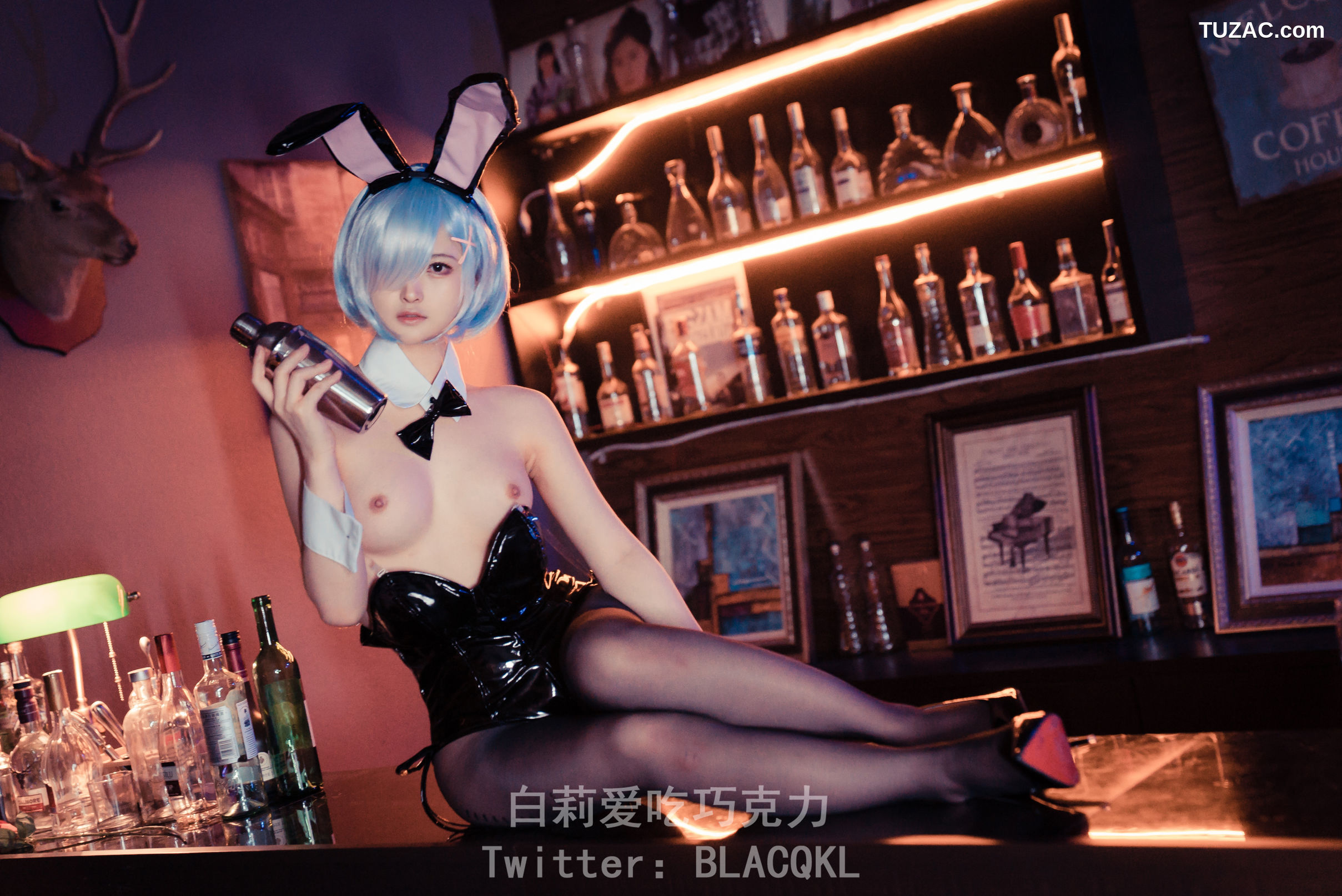 白莉爱吃巧克力-蕾姆兔女郎