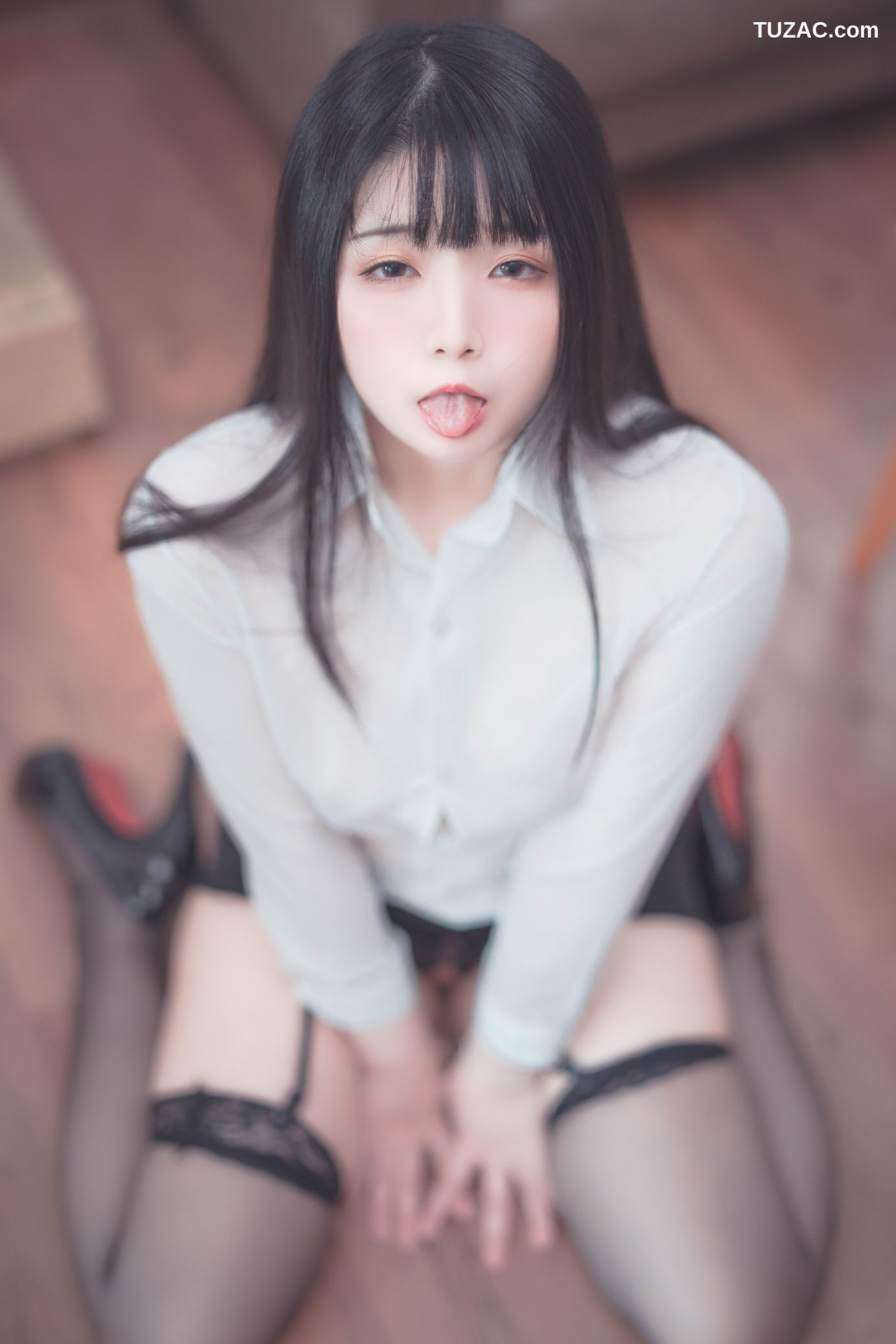 落落Raku-May-Weekday