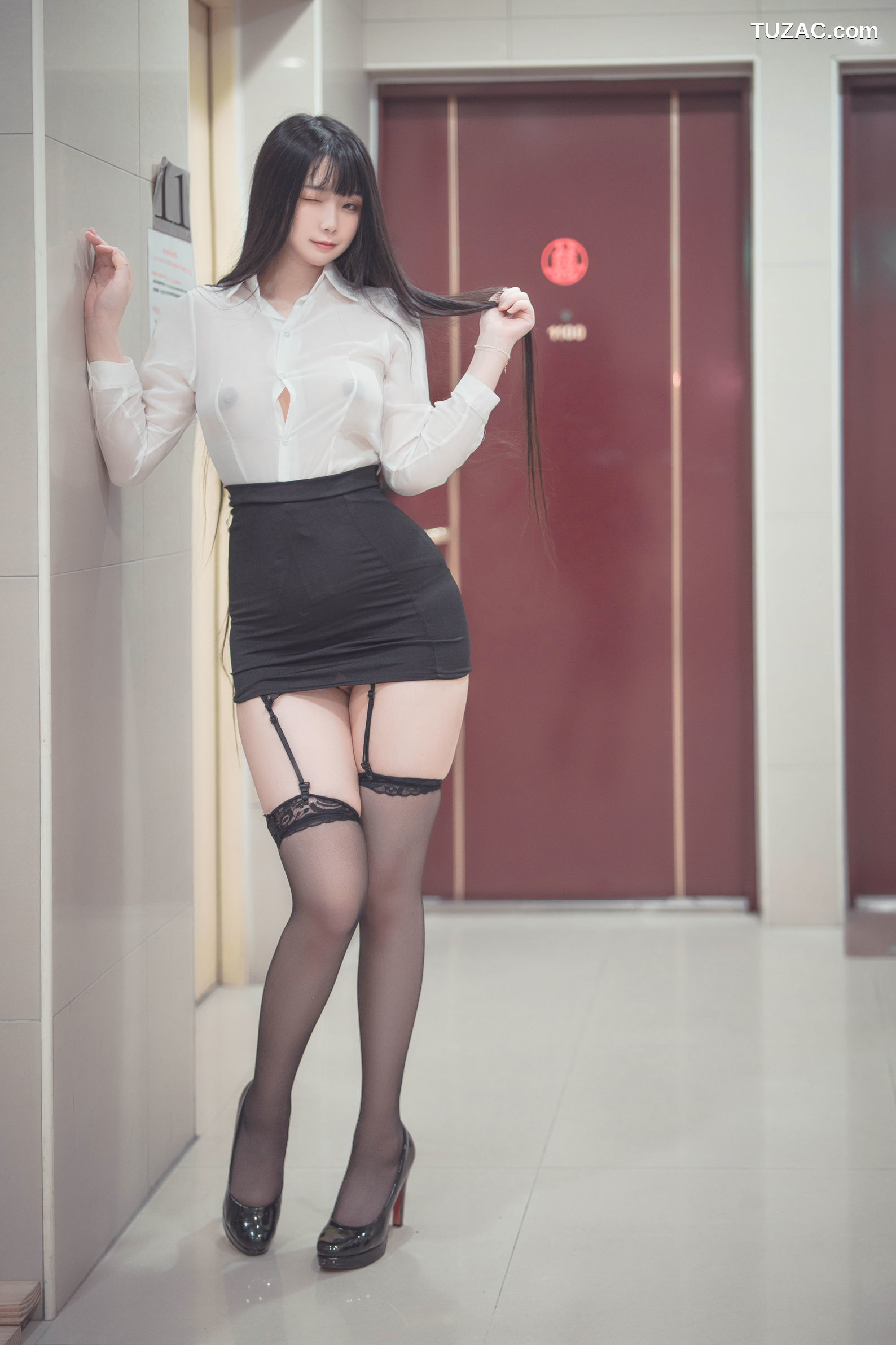 落落Raku-May-Weekday