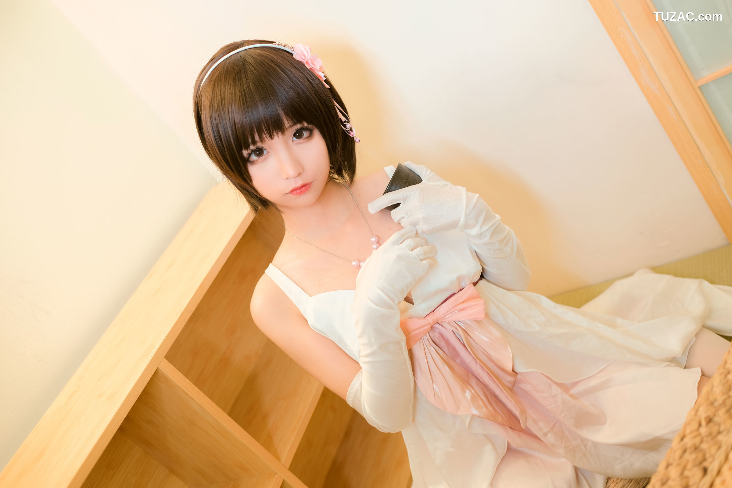 蠢沫沫-加藤惠礼服