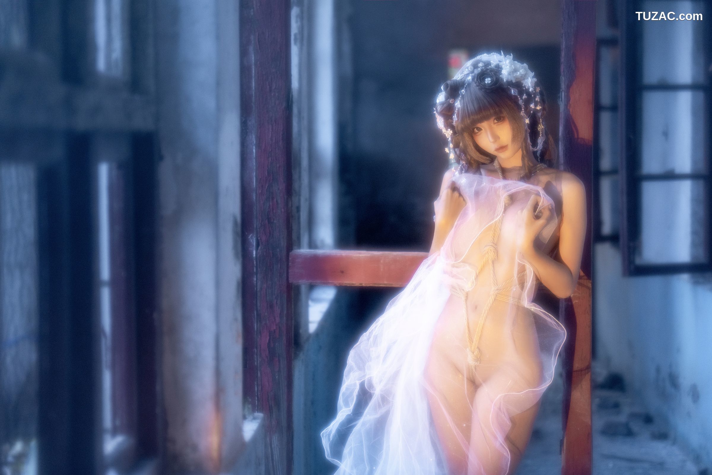 蠢沫沫-婚纱-废墟