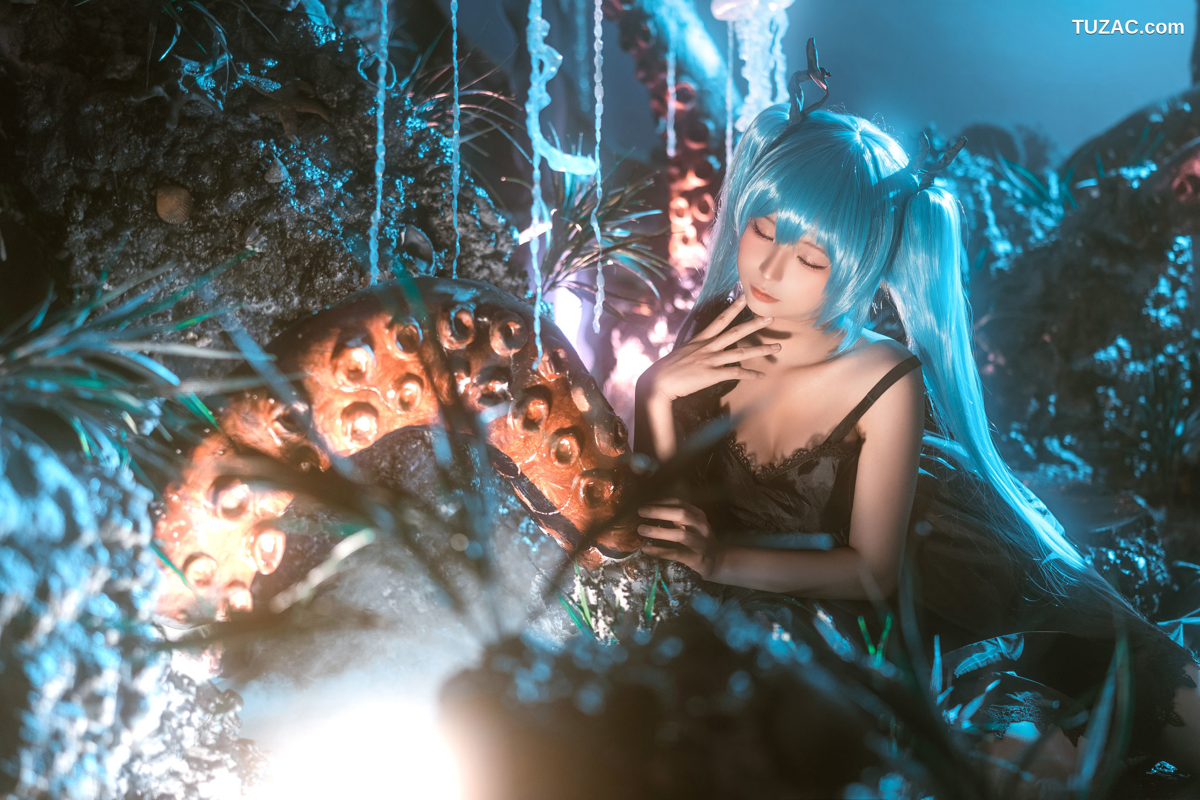 蠢沫沫-深海少女