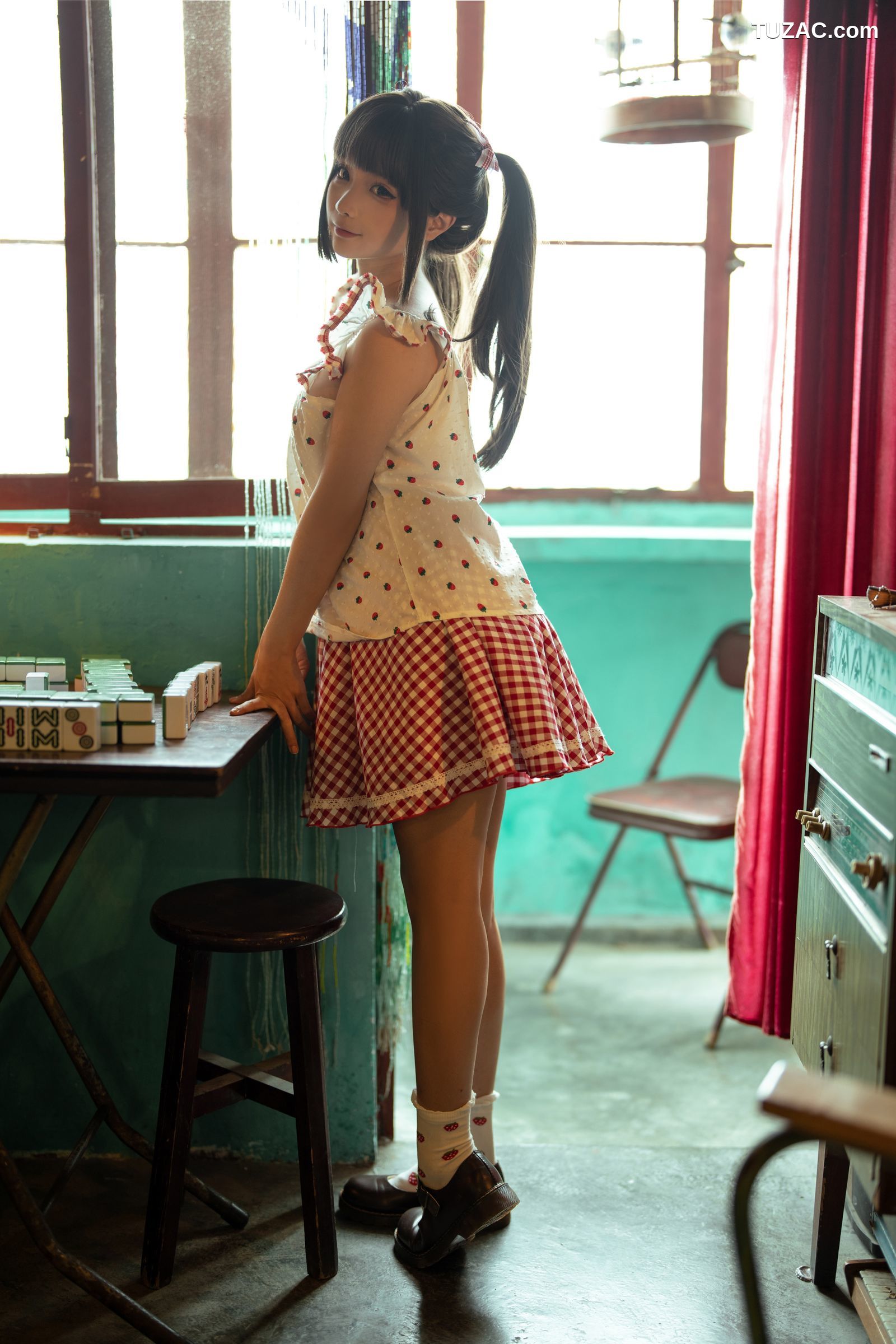 蠢沫沫-红格子-Strawberry-Shirt