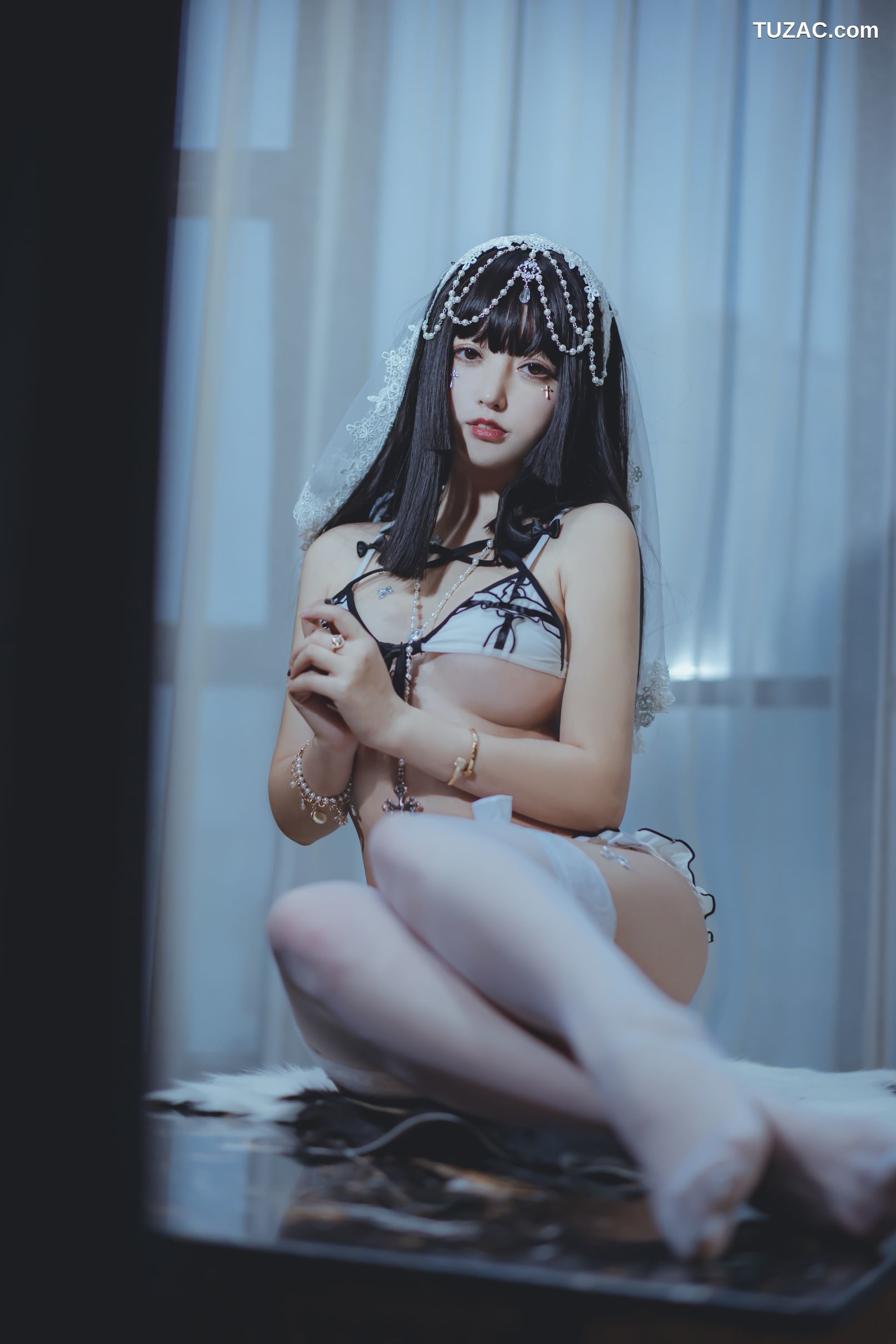 过期米线线喵-修女