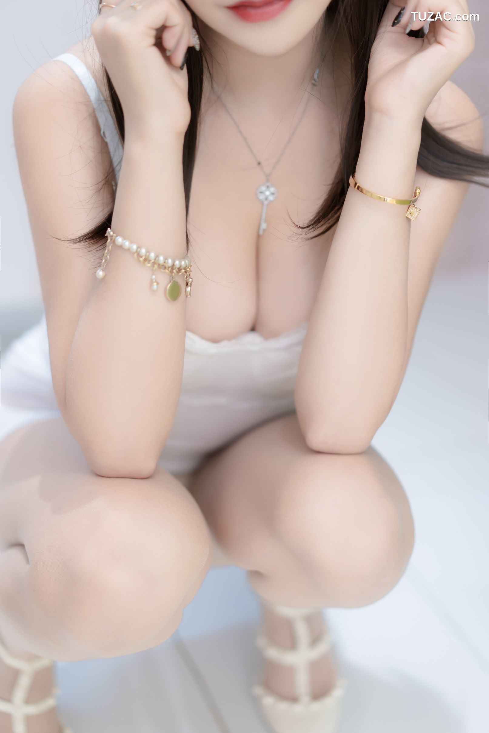 过期米线线喵-大姐姐