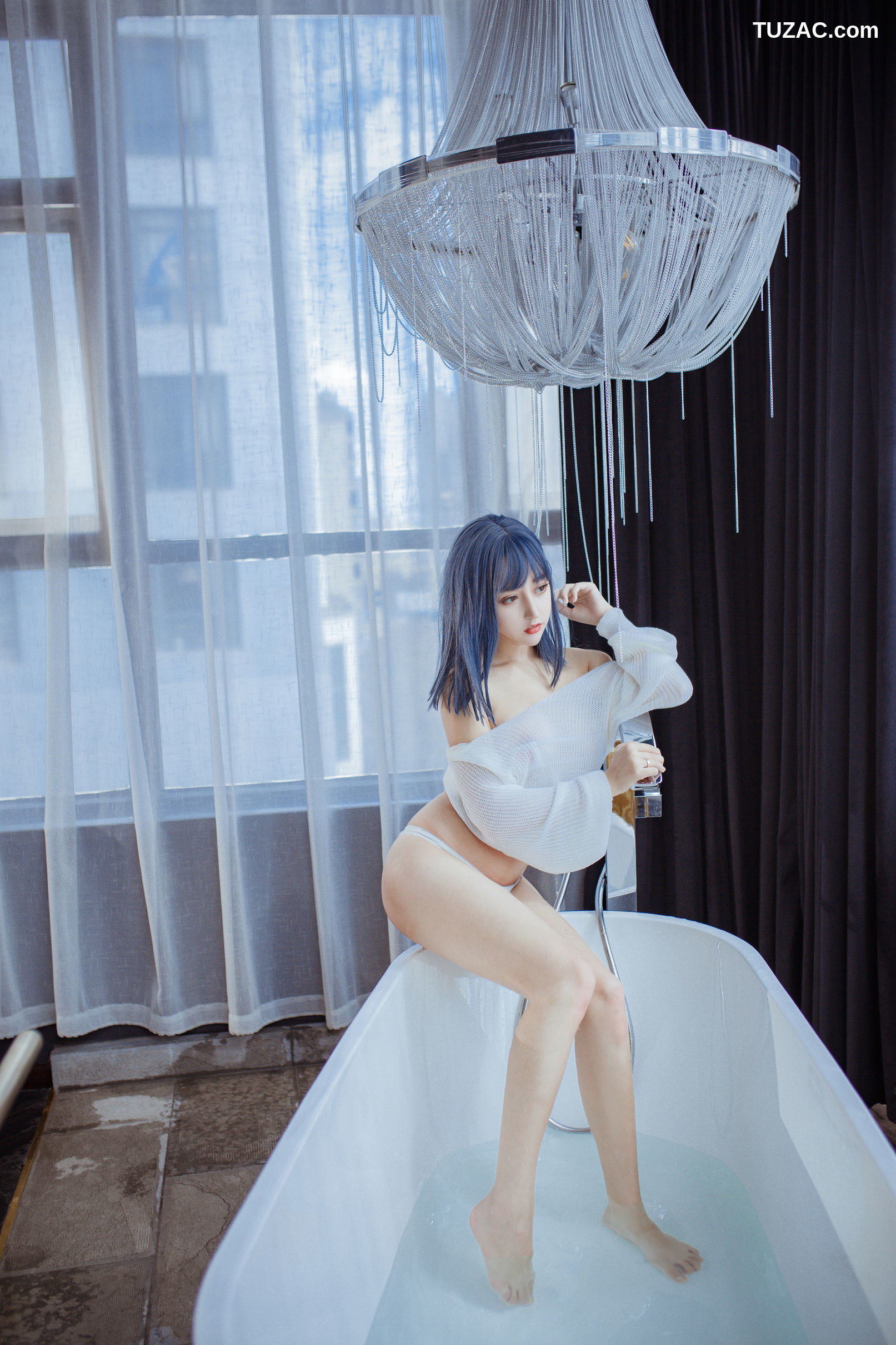 过期米线线喵-浴缸