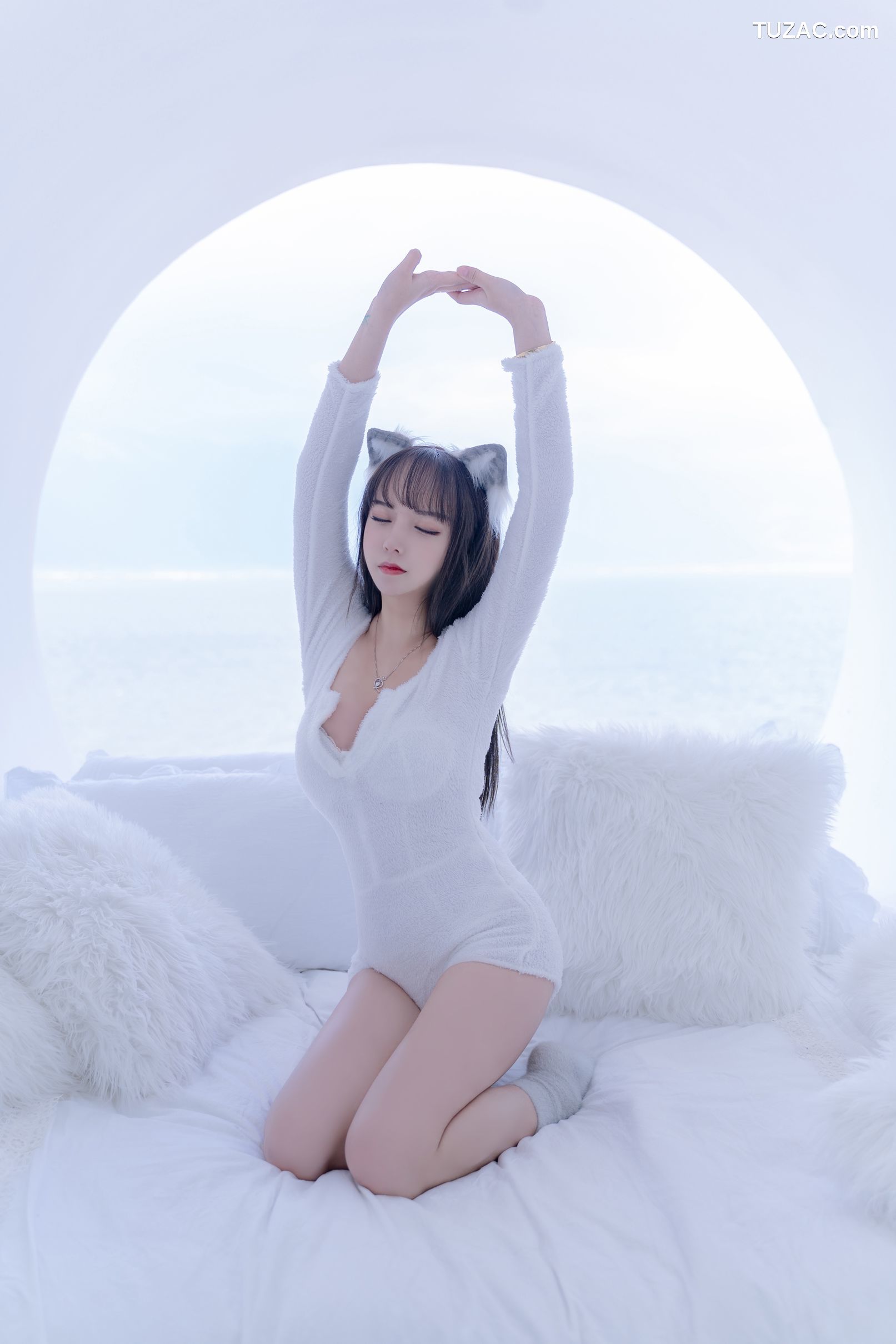 过期米线线喵-真爱版附赠-小白狼