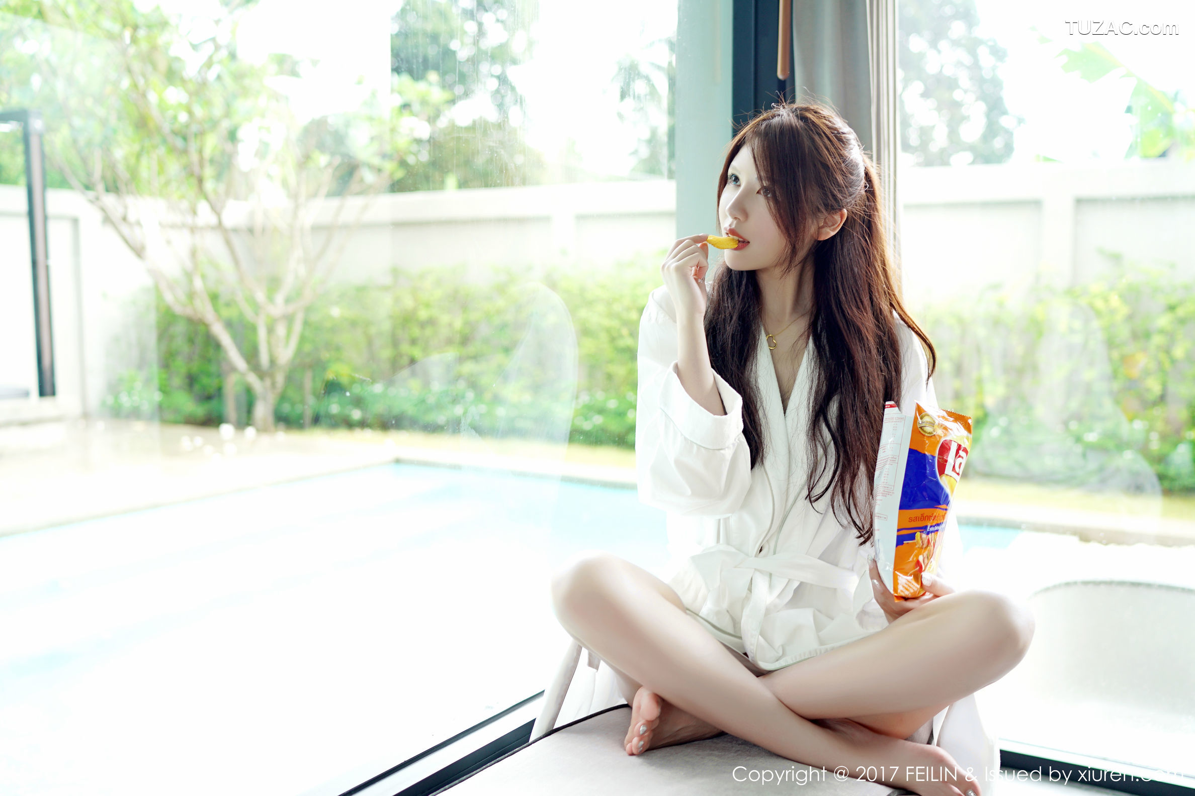 FeiLin嗲囡囡-085-PaPa妈咪-泰国旅拍红色比基尼-2017.04.11