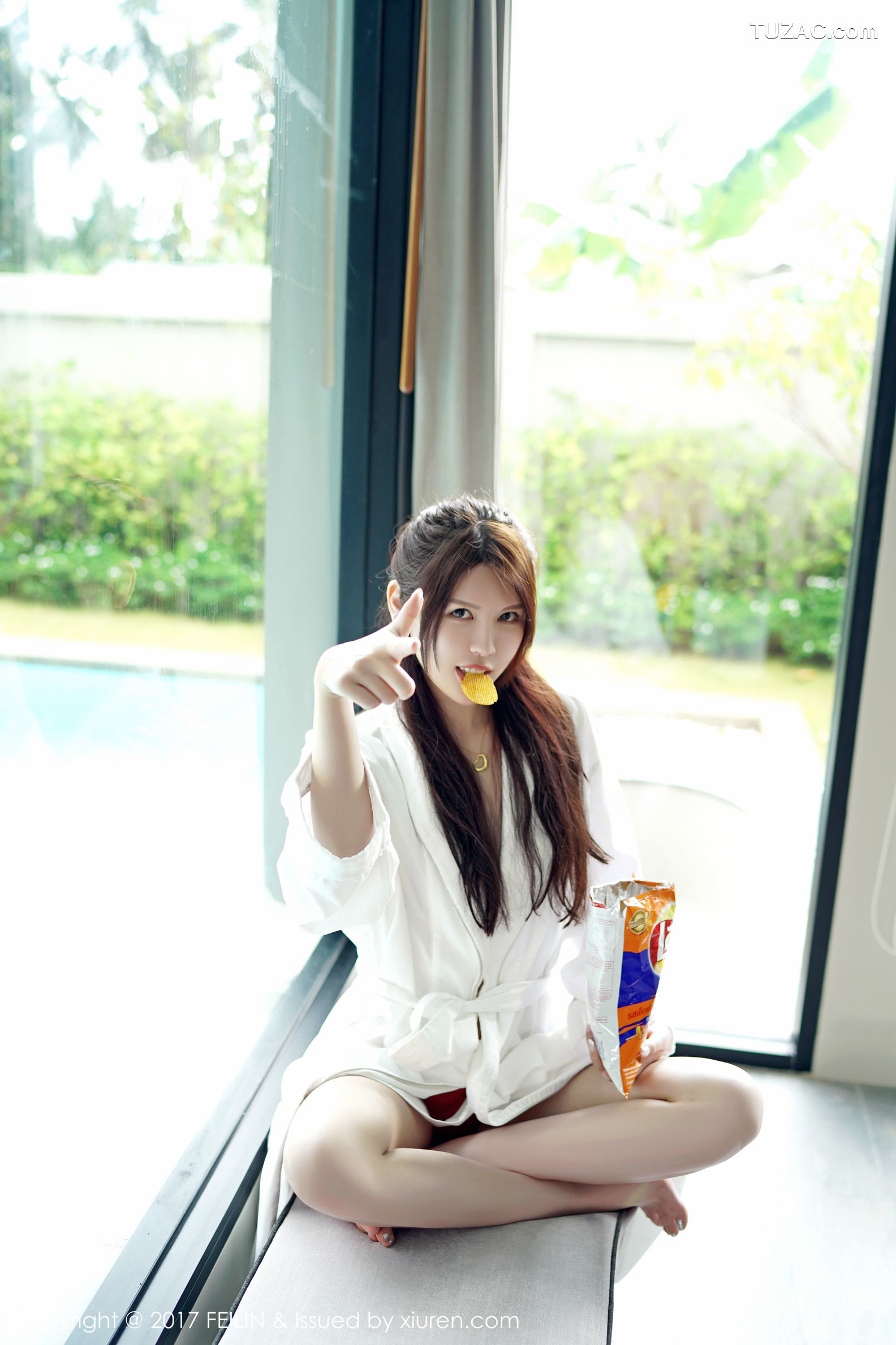 FeiLin嗲囡囡-085-PaPa妈咪-泰国旅拍红色比基尼-2017.04.11