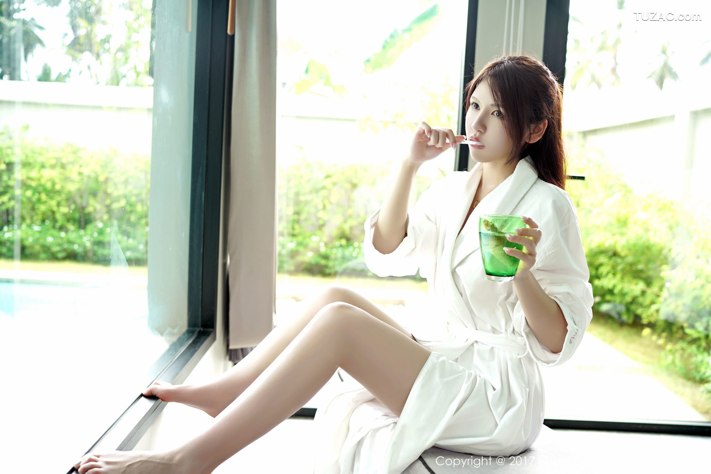 FeiLin嗲囡囡-085-PaPa妈咪-泰国旅拍红色比基尼-2017.04.11