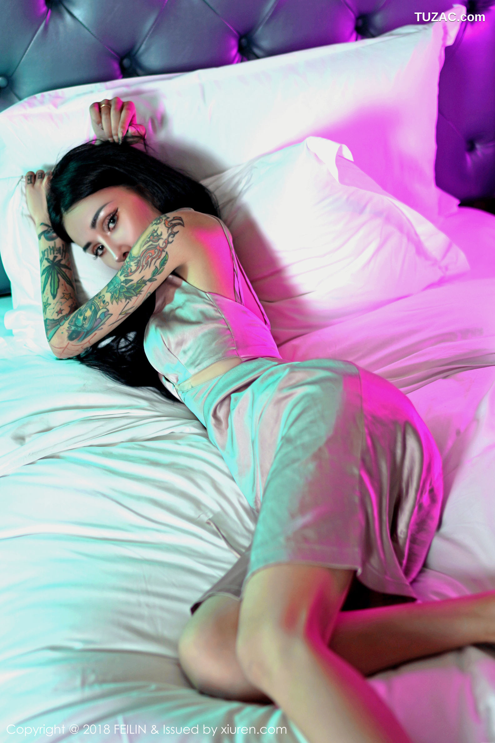 FeiLin嗲囡囡-162-万嘉凝-高叉吊带连衣短裙-2018.09.06