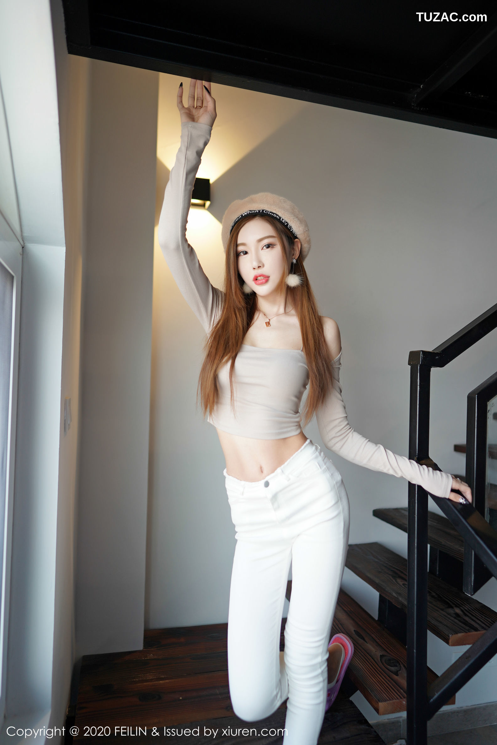 FeiLin嗲囡囡-223-梦小楠小夜猫-《性感蕾丝吊袜内衣诱惑》-2020.01.09