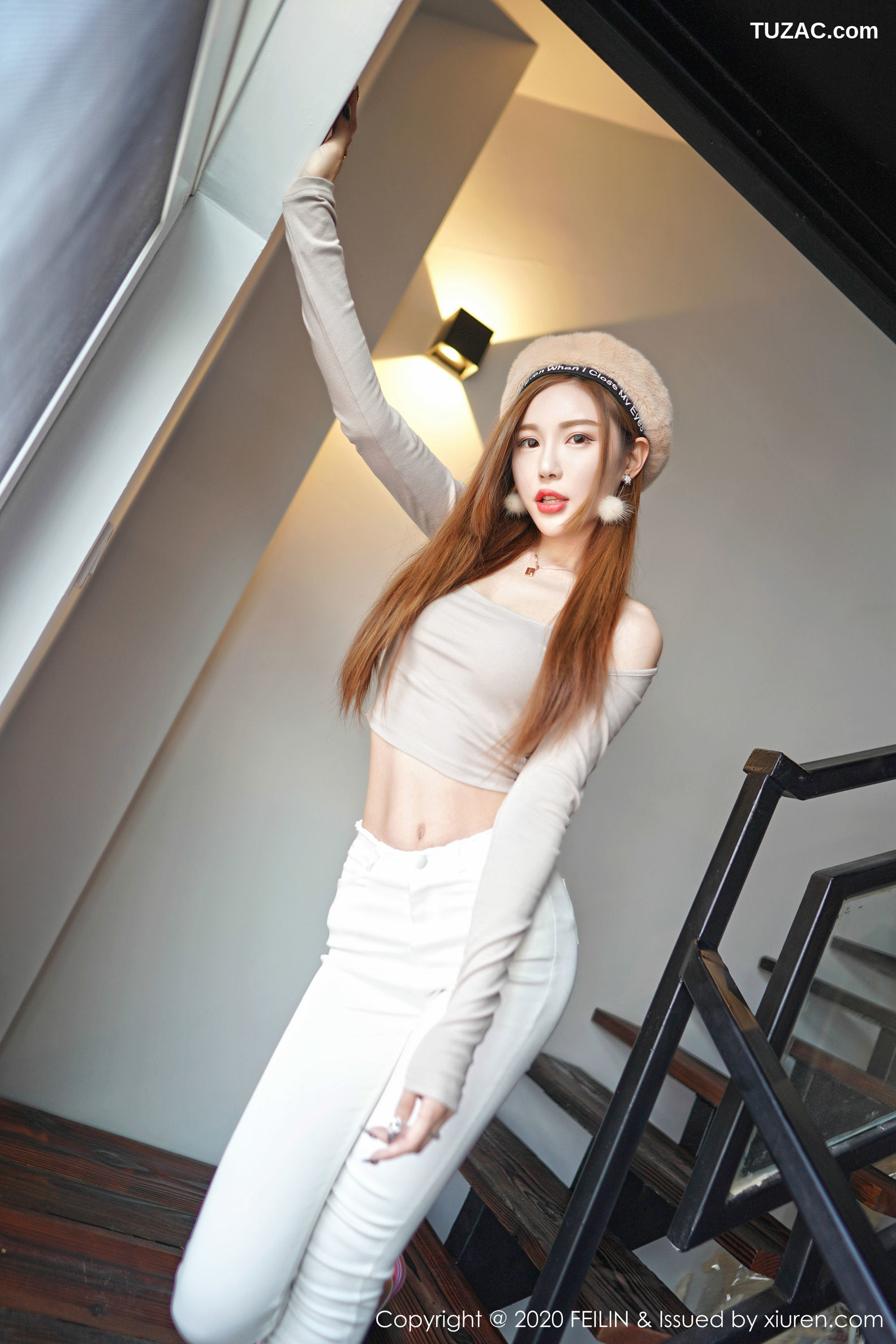 FeiLin嗲囡囡-223-梦小楠小夜猫-《性感蕾丝吊袜内衣诱惑》-2020.01.09