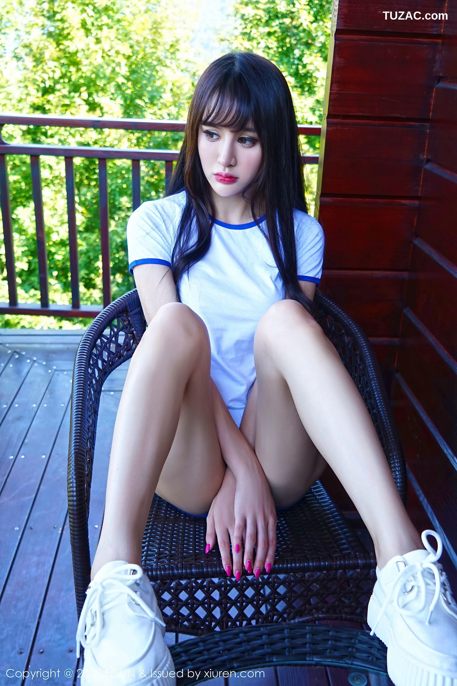 FeiLin嗲囡囡-233-青树-《室外泳池与私房黑丝主题系列》-2020.06.30