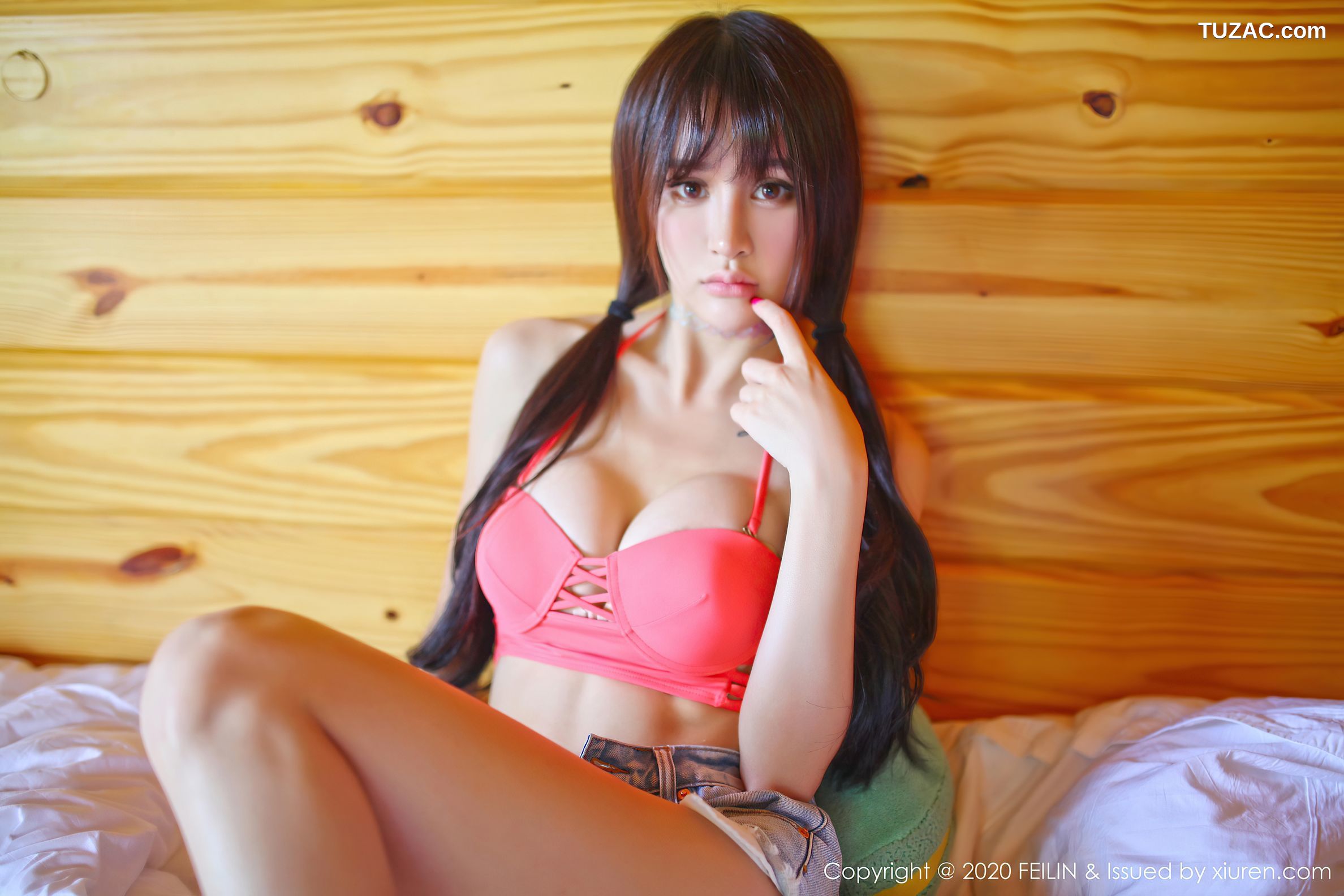 FeiLin嗲囡囡-233-青树-《室外泳池与私房黑丝主题系列》-2020.06.30