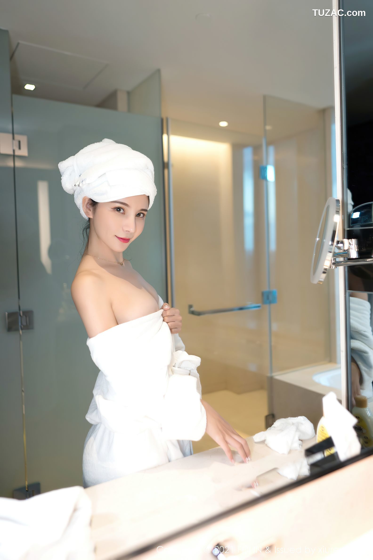 FeiLin嗲囡囡-383-小蛮妖-浴室真空浴袍床上蕾丝内衣-2021.04.13