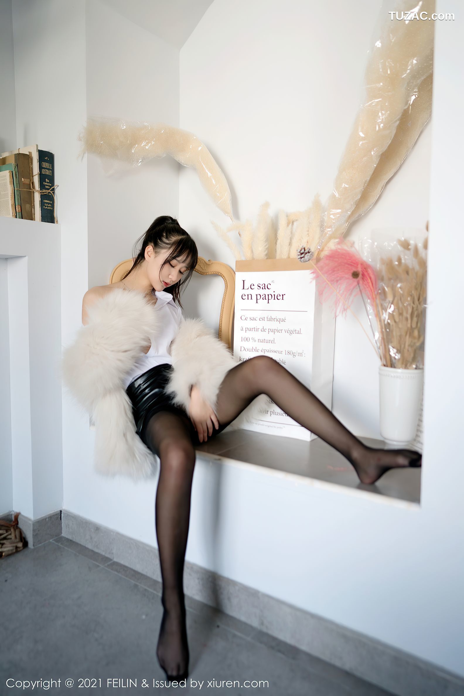 FeiLin嗲囡囡-390-小果冻儿-白衬衫黑皮裙黑丝裤袜-2021.05.19