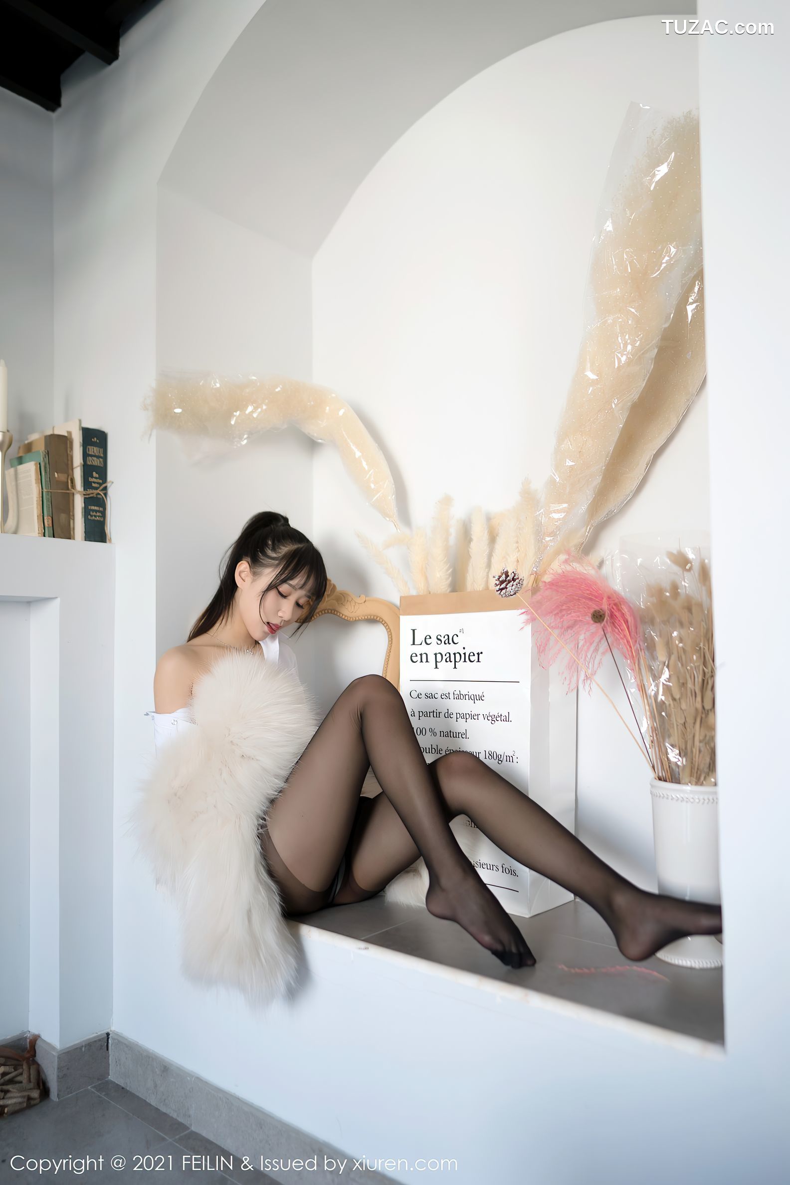 FeiLin嗲囡囡-390-小果冻儿-白衬衫黑皮裙黑丝裤袜-2021.05.19