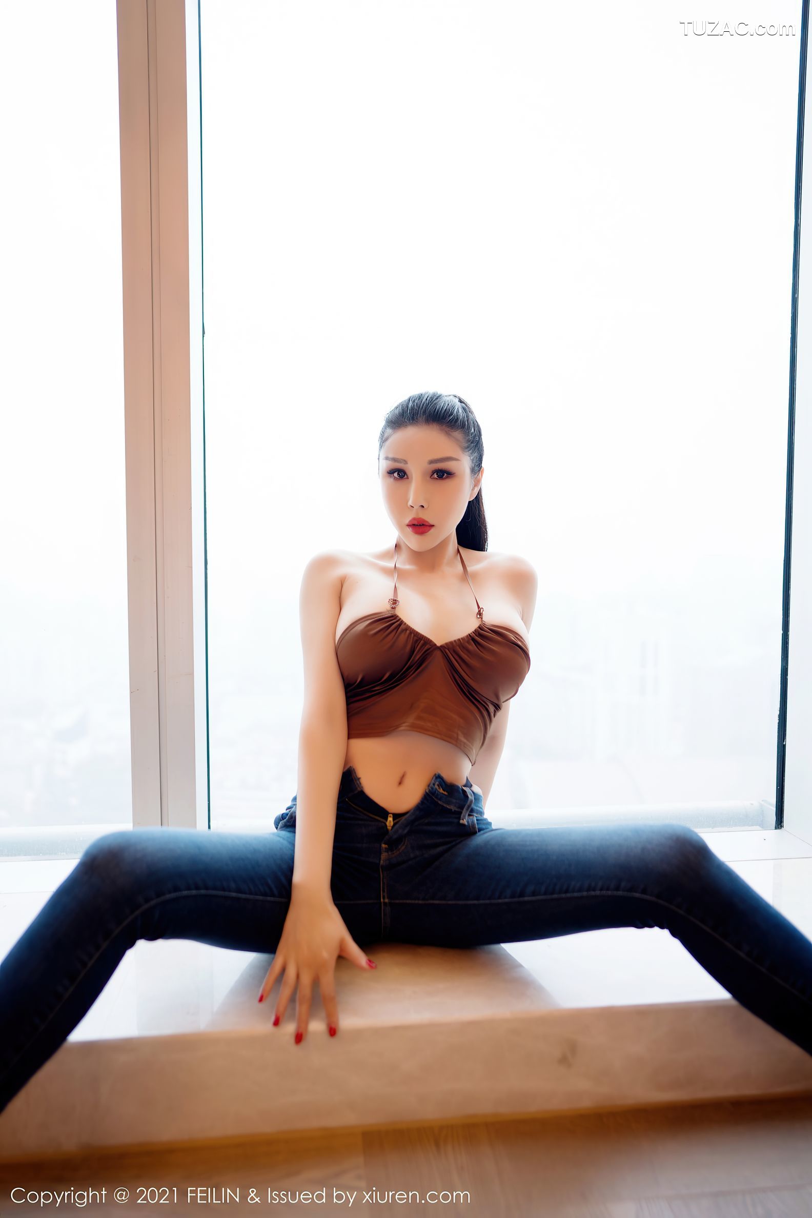 FeiLin嗲囡囡-395-田冰冰-紧身牛仔裤性感内衣-2021.06.16