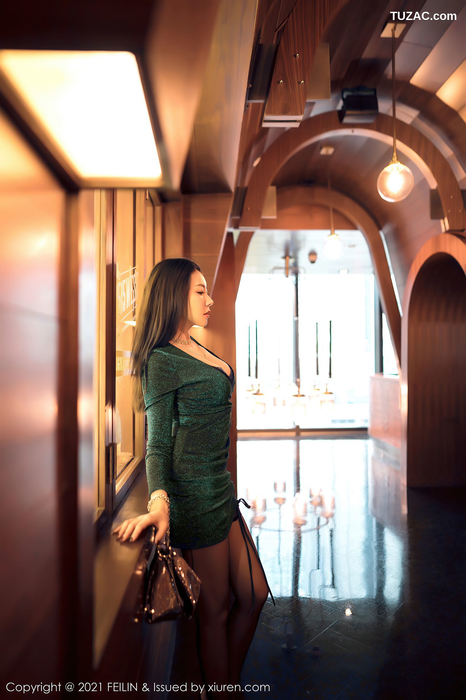 FeiLin嗲囡囡-416-果儿-波波池白色大床火辣身材诱惑-2021.10.08