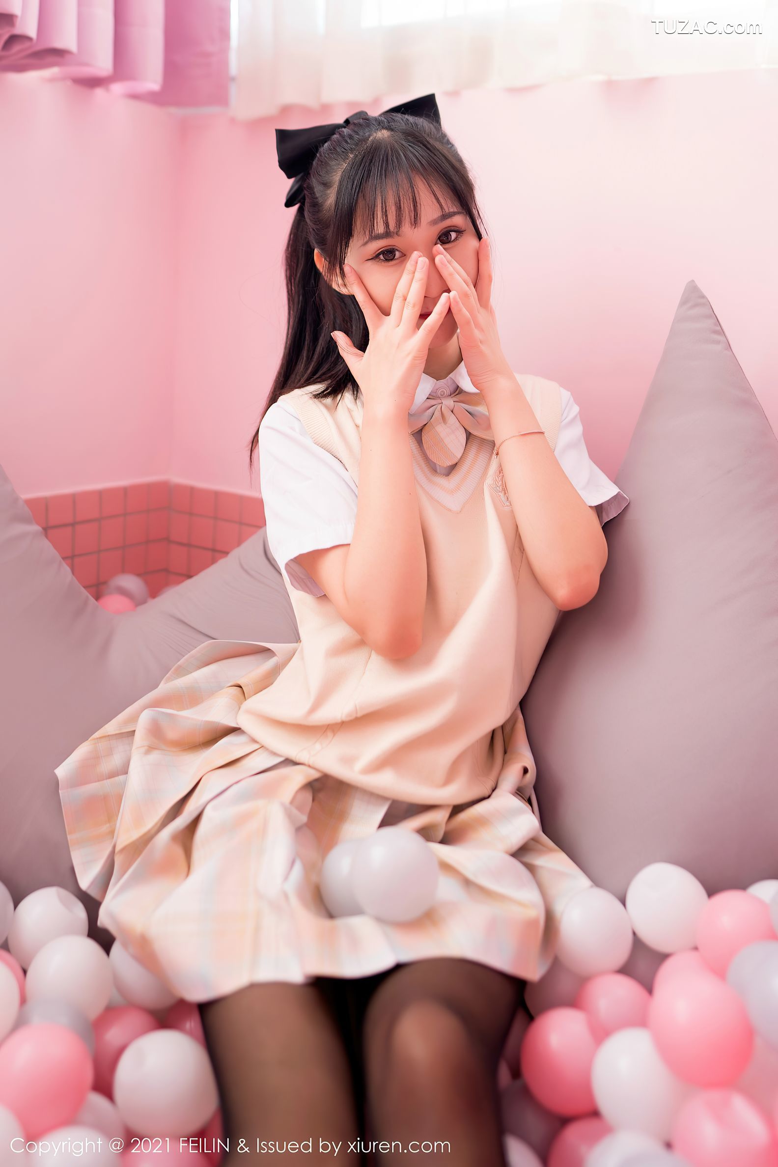 FeiLin嗲囡囡-417-小果冻儿-制服黑丝裤袜情趣兔耳装-2021.10.28