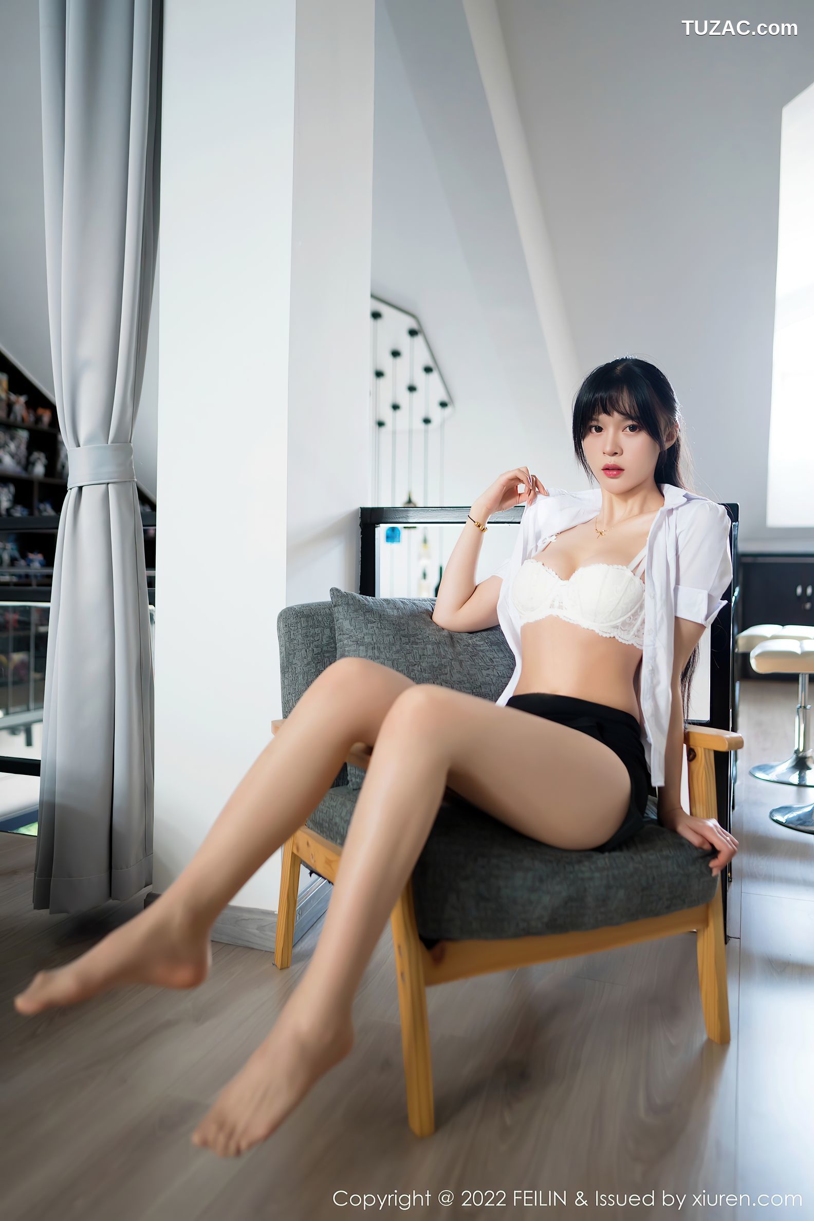 FeiLin嗲囡囡-440-桃香子-白色短T黑短裙性感女仆装-2022.04.14
