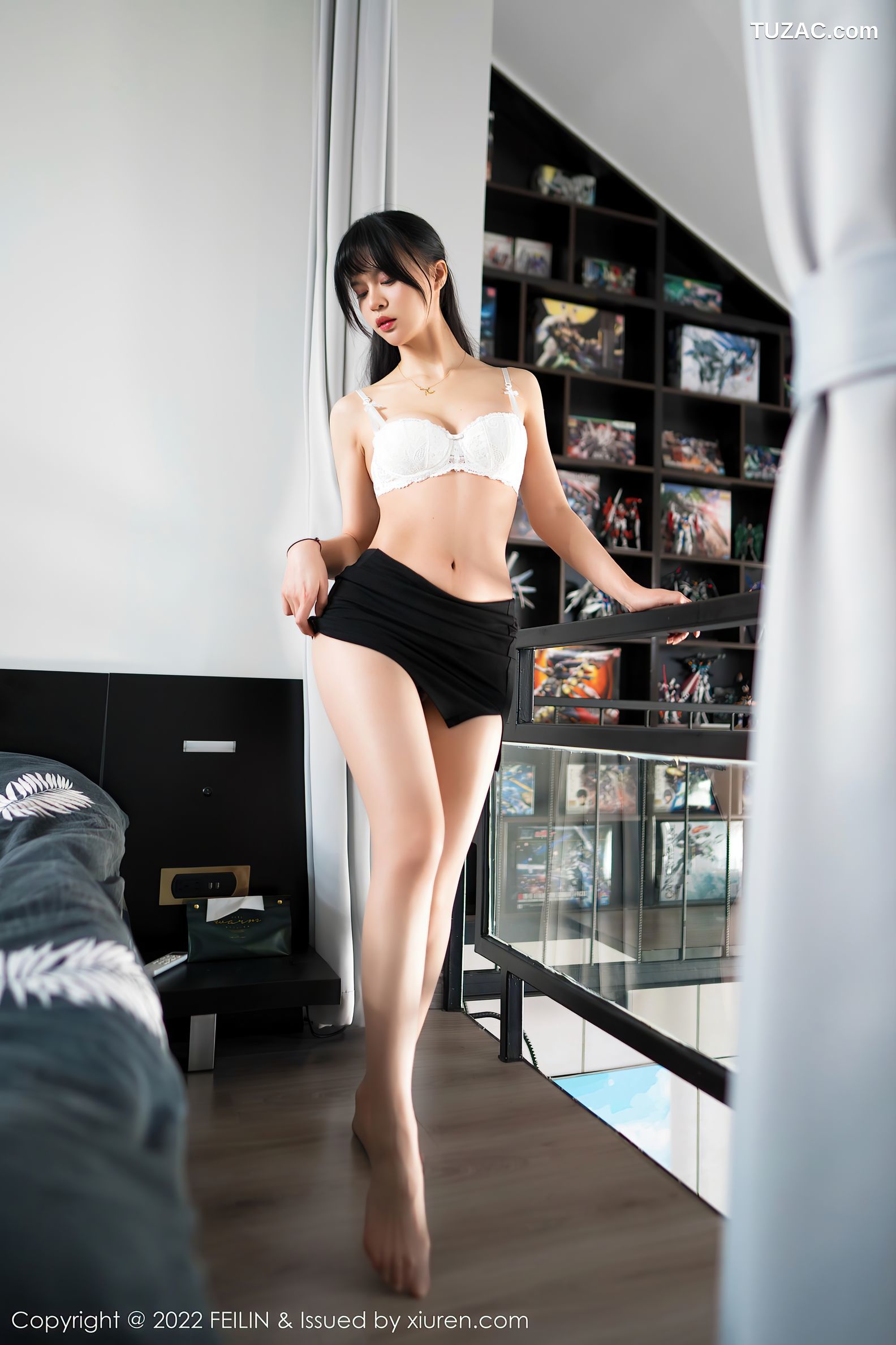 FeiLin嗲囡囡-440-桃香子-白色短T黑短裙性感女仆装-2022.04.14