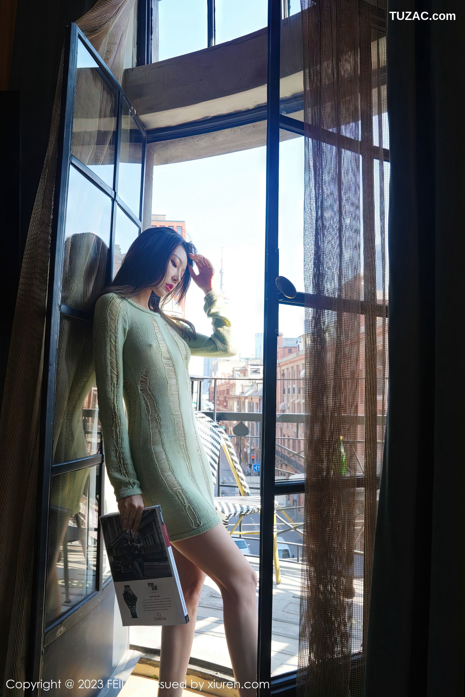FeiLin嗲囡囡-462-冯木木-酒店场景浅绿薄透上衣-2023.02.01