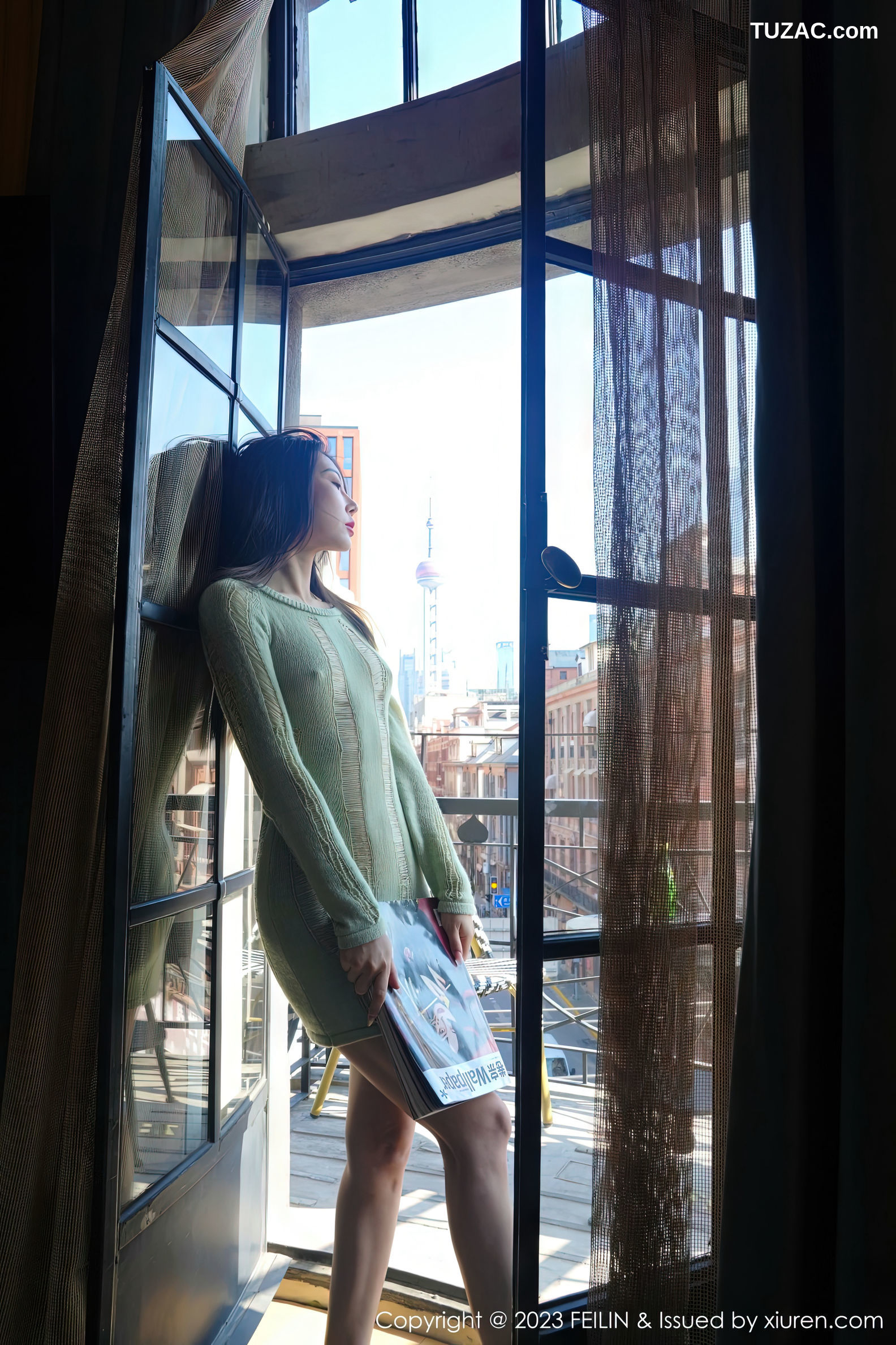 FeiLin嗲囡囡-462-冯木木-酒店场景浅绿薄透上衣-2023.02.01